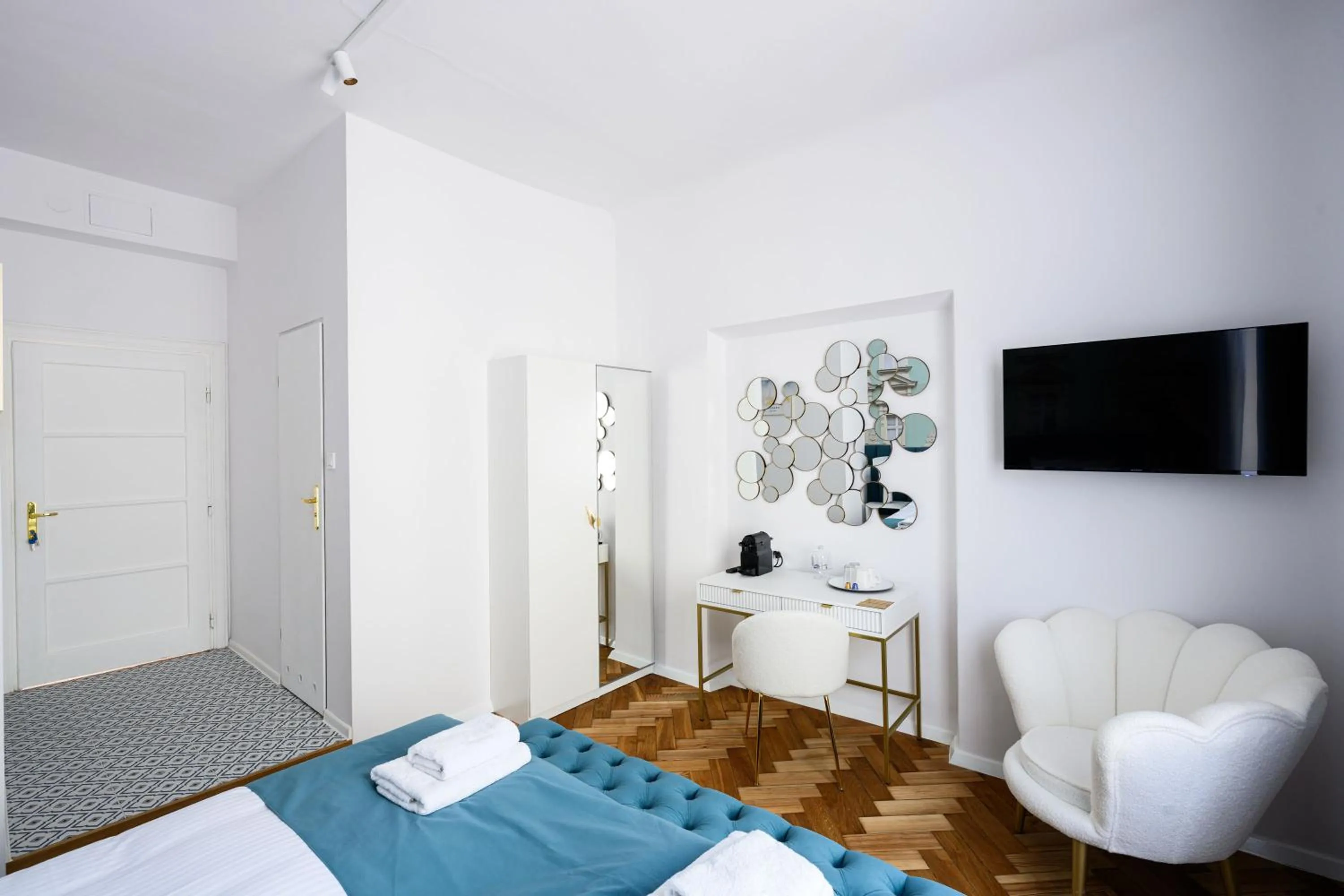 TV and multimedia, Bed in Wiślna Main Square Apartments