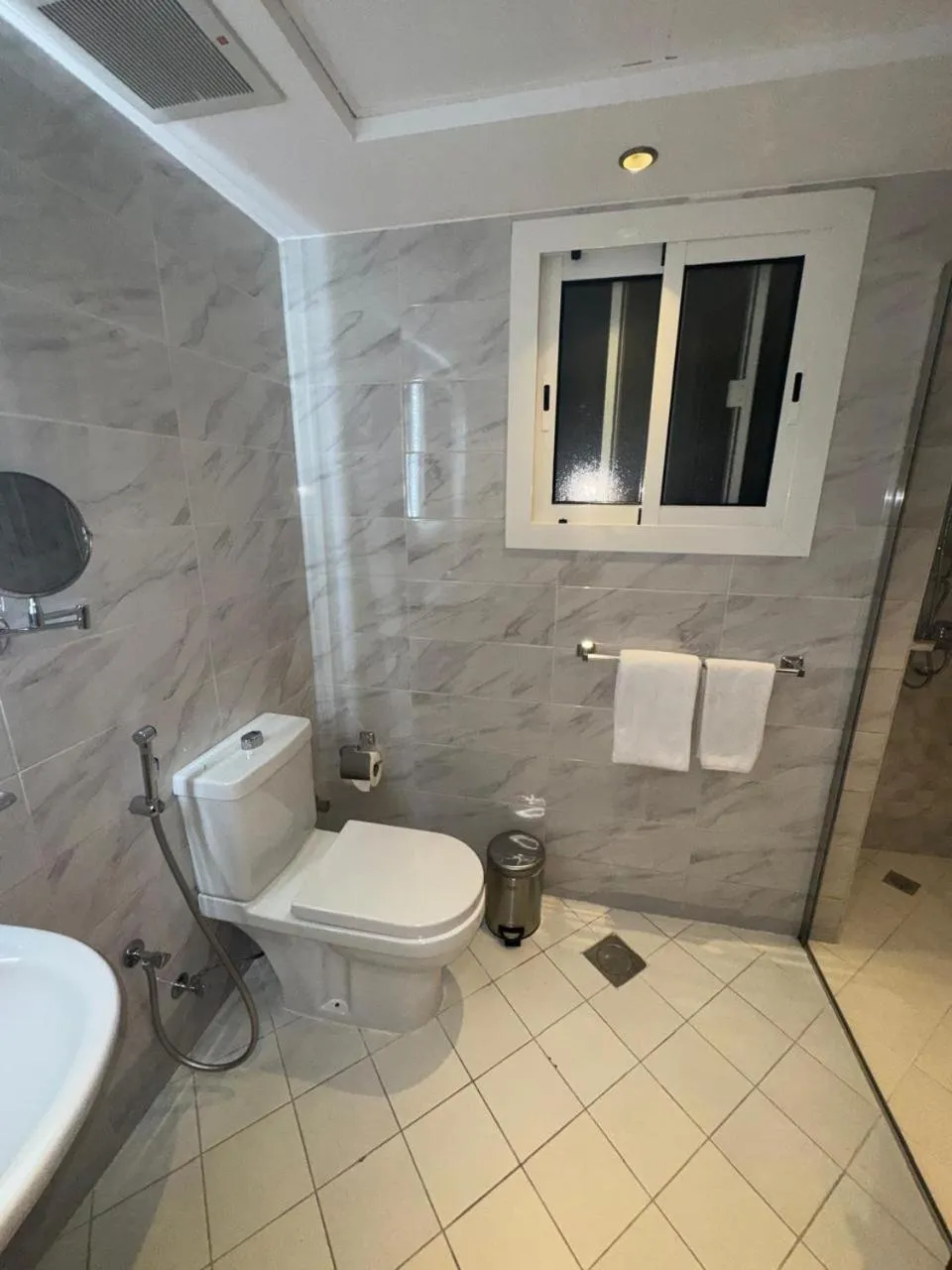 Toilet in Ocean View Al Zahra