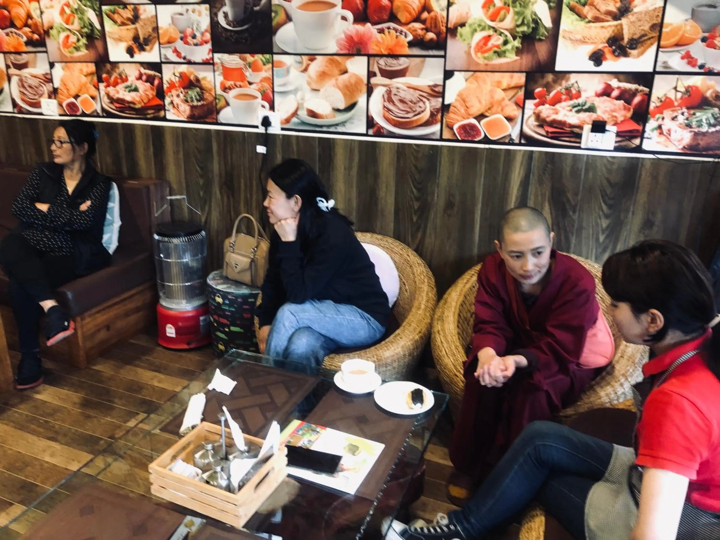 Coffee/tea facilities in Silver Cloud Hotel