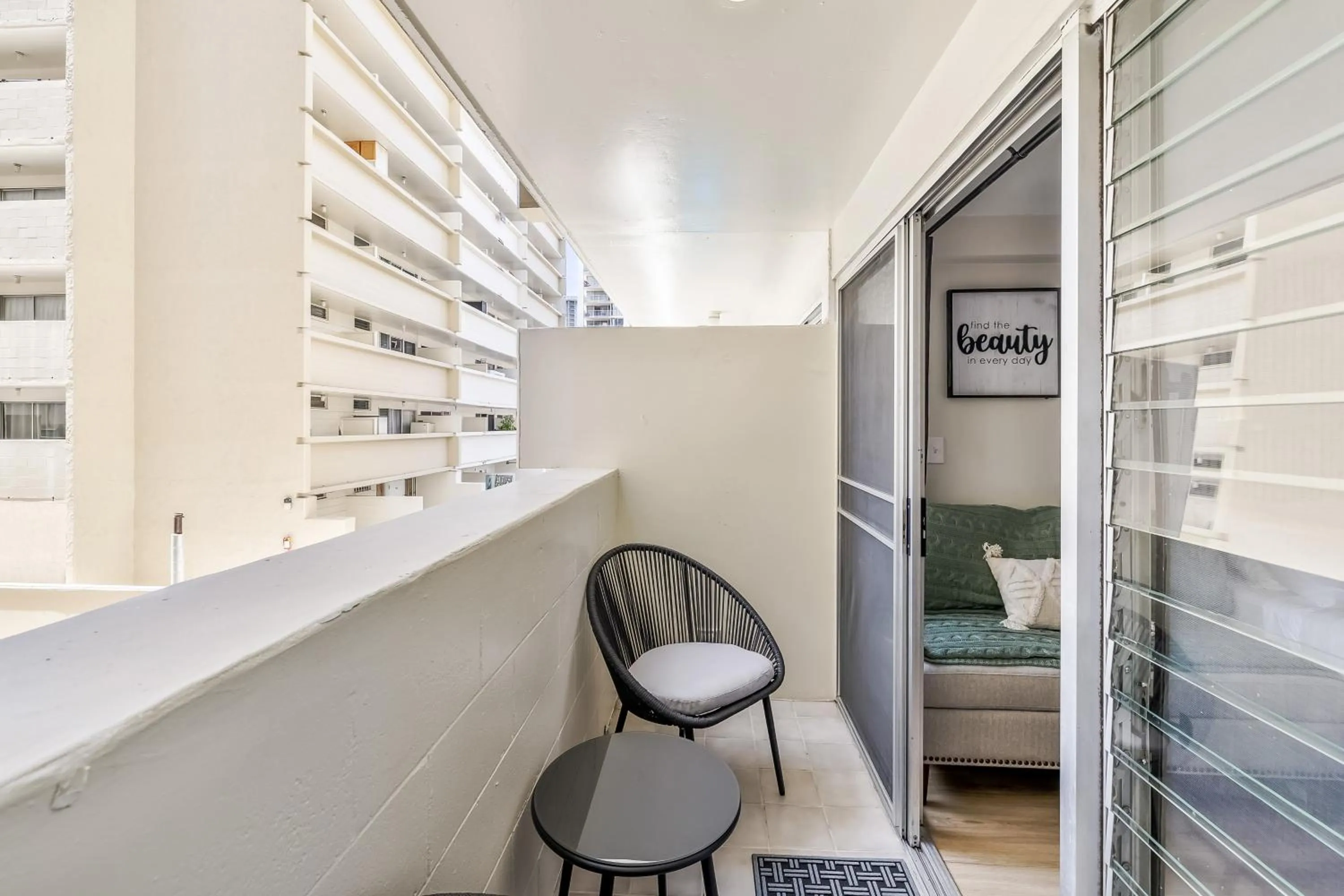 Seating area in Bright & Cozy Condo Unit with Balcony!