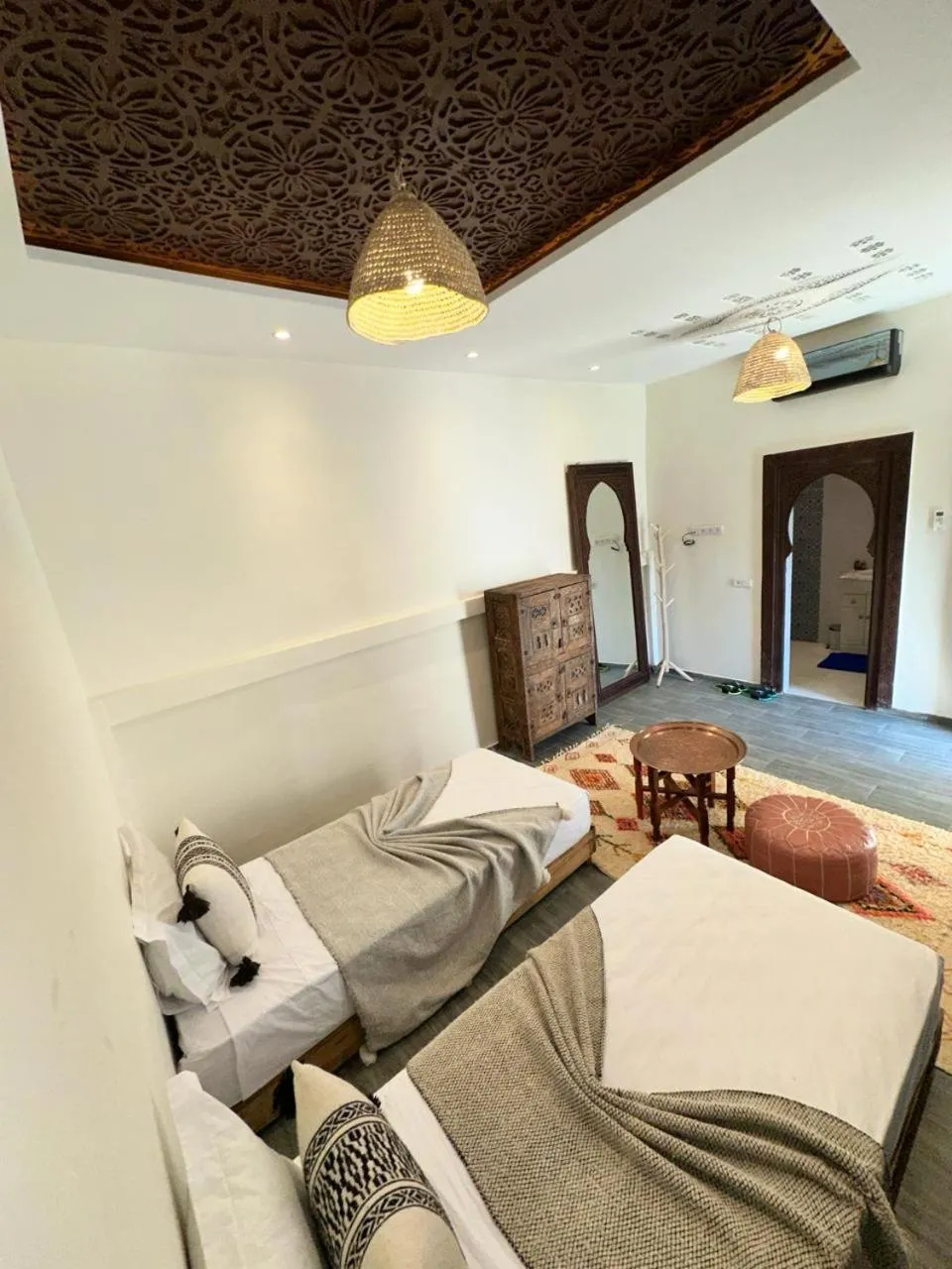 Photo of the whole room, Bed in Oasis Merasi Marrakech