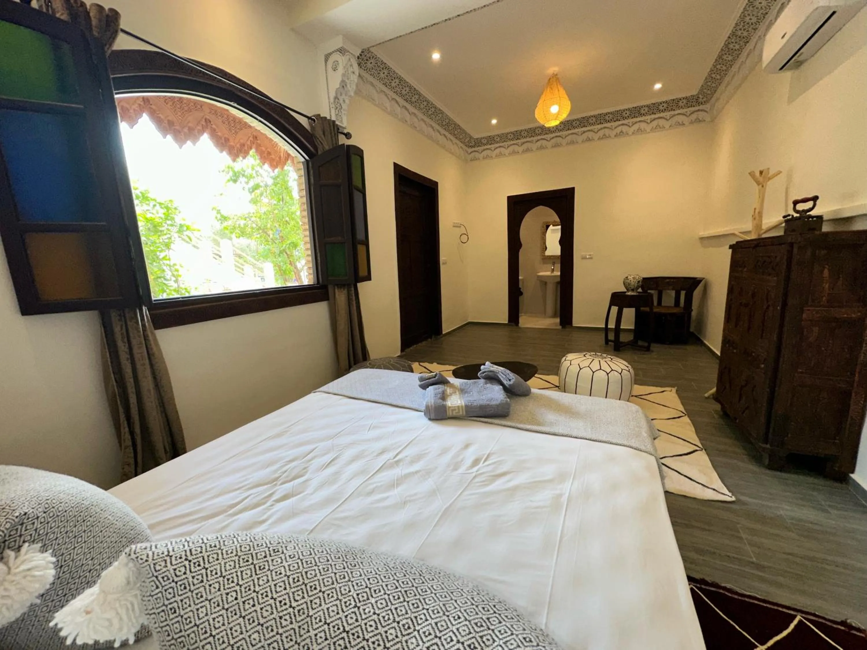 Bed in Oasis Merasi Marrakech