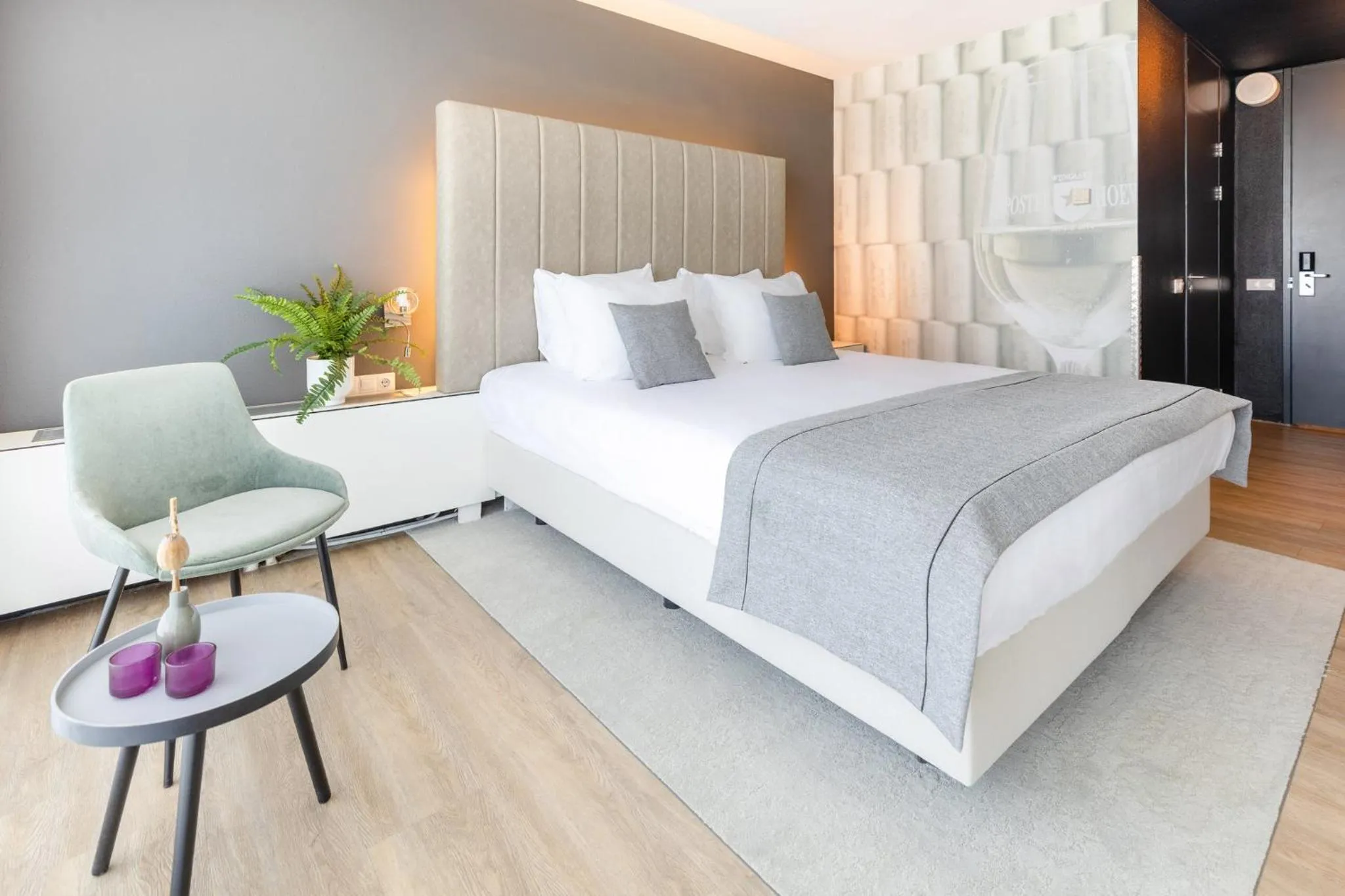 Photo of the whole room, Bed in Garner Hotel Maastricht by IHG