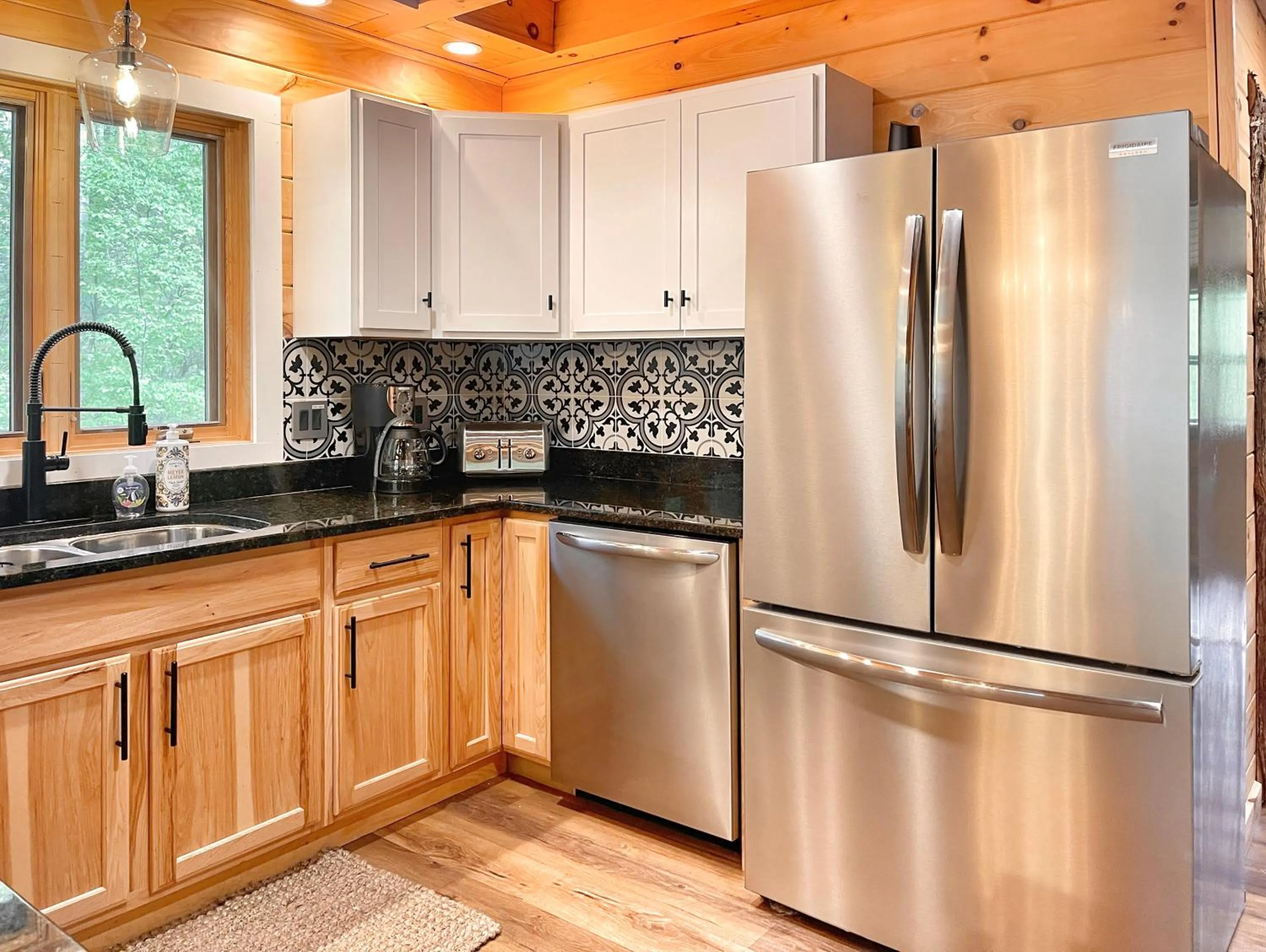 Kitchen or kitchenette in Adirondack Mountain Cabin with Hot Tub, Near Whiteface, Lake Placid, Fire Pit, Game Rm