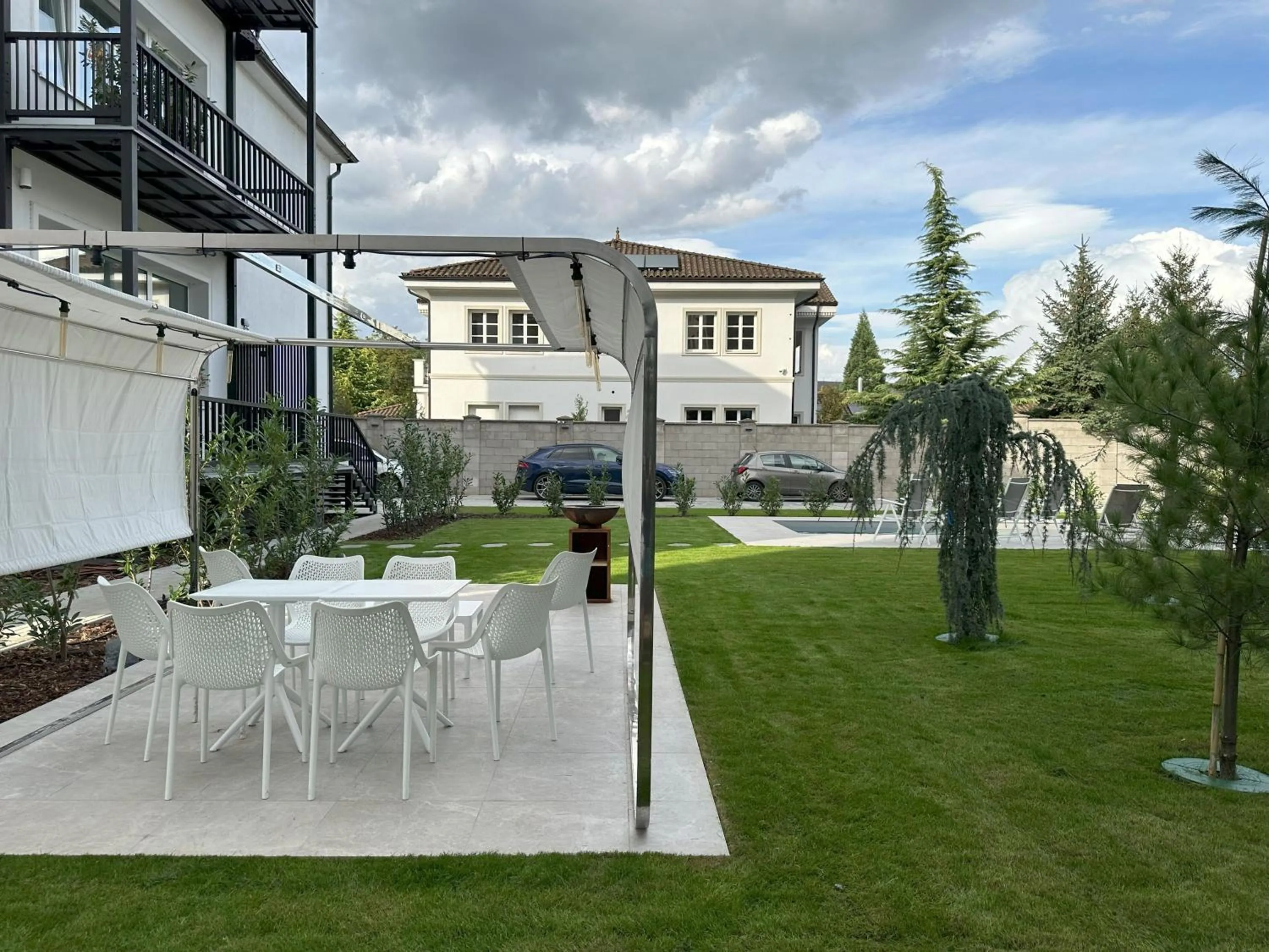 Property building in DOHNANYI Villa by CHORS