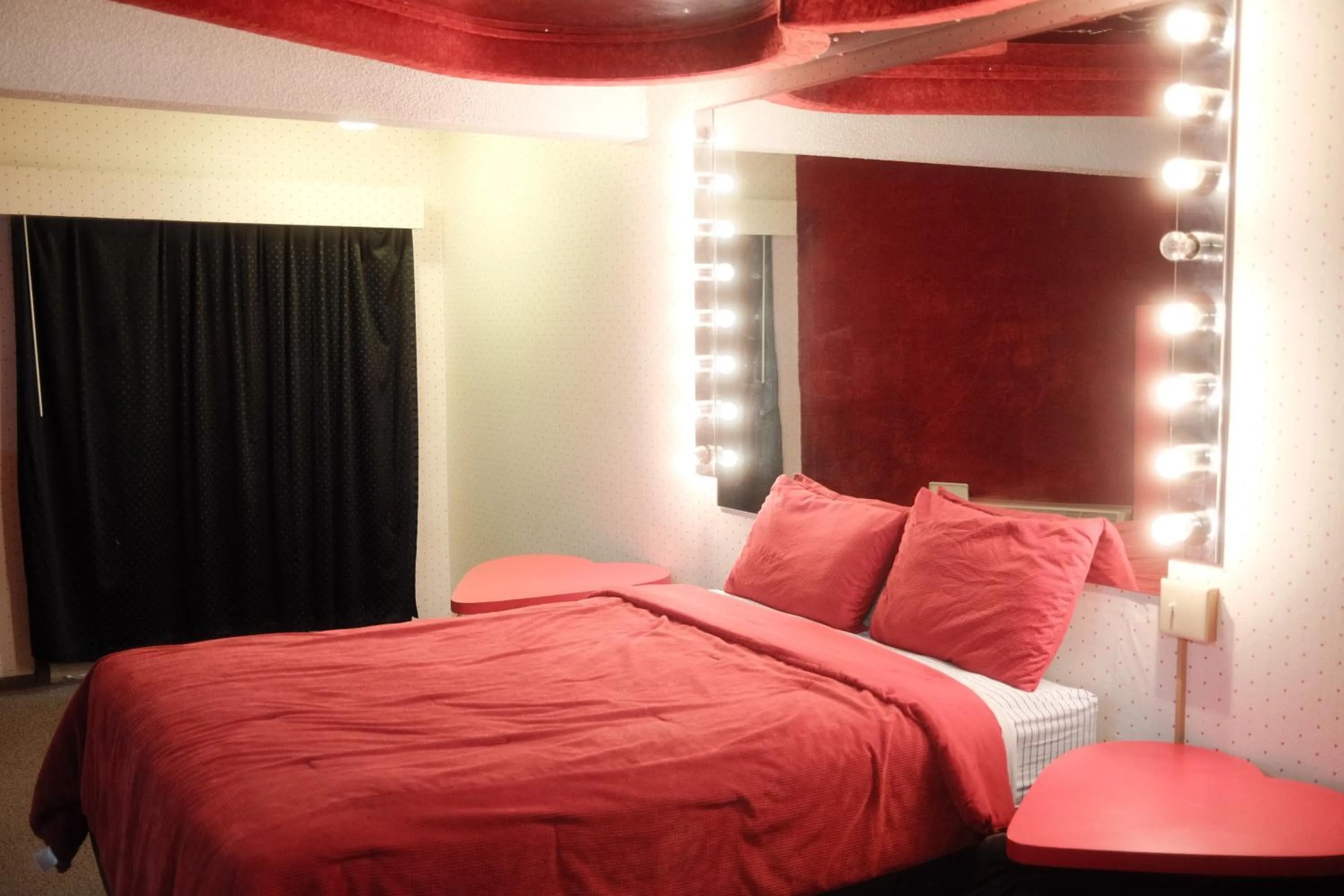 Bed in The Sage Hotel