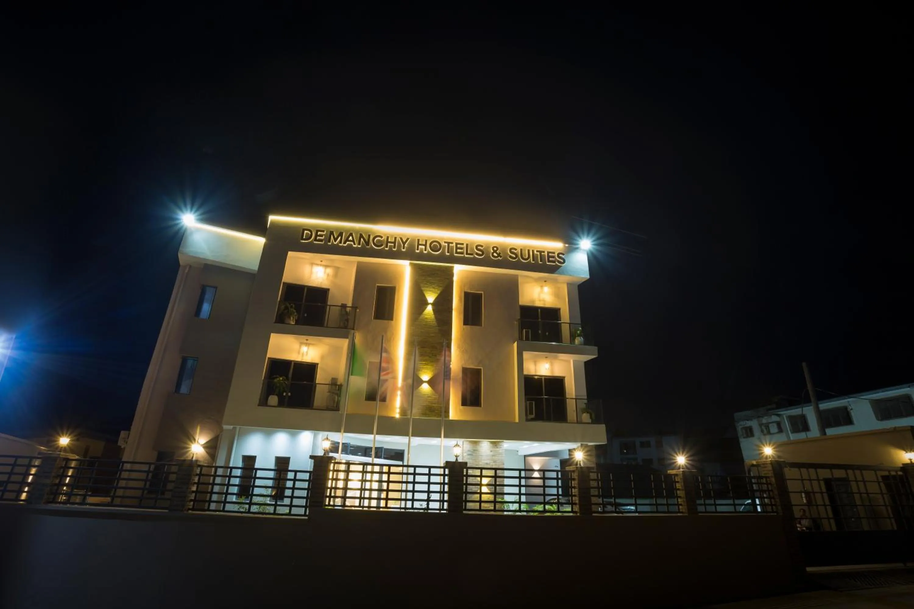 DE MANCHY HOTELS & SUITES