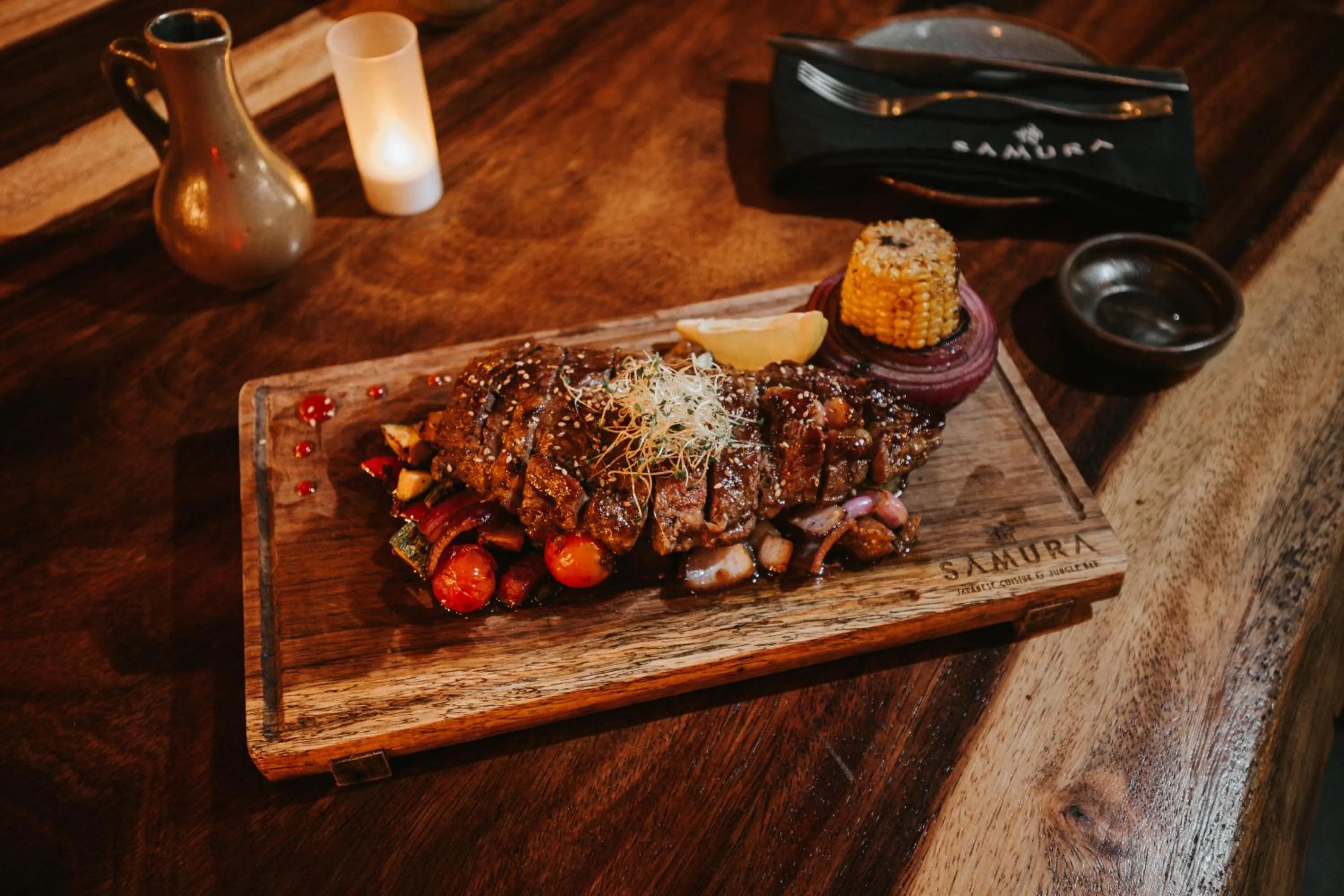 Food and drinks in Enigmatic Beach Hotel