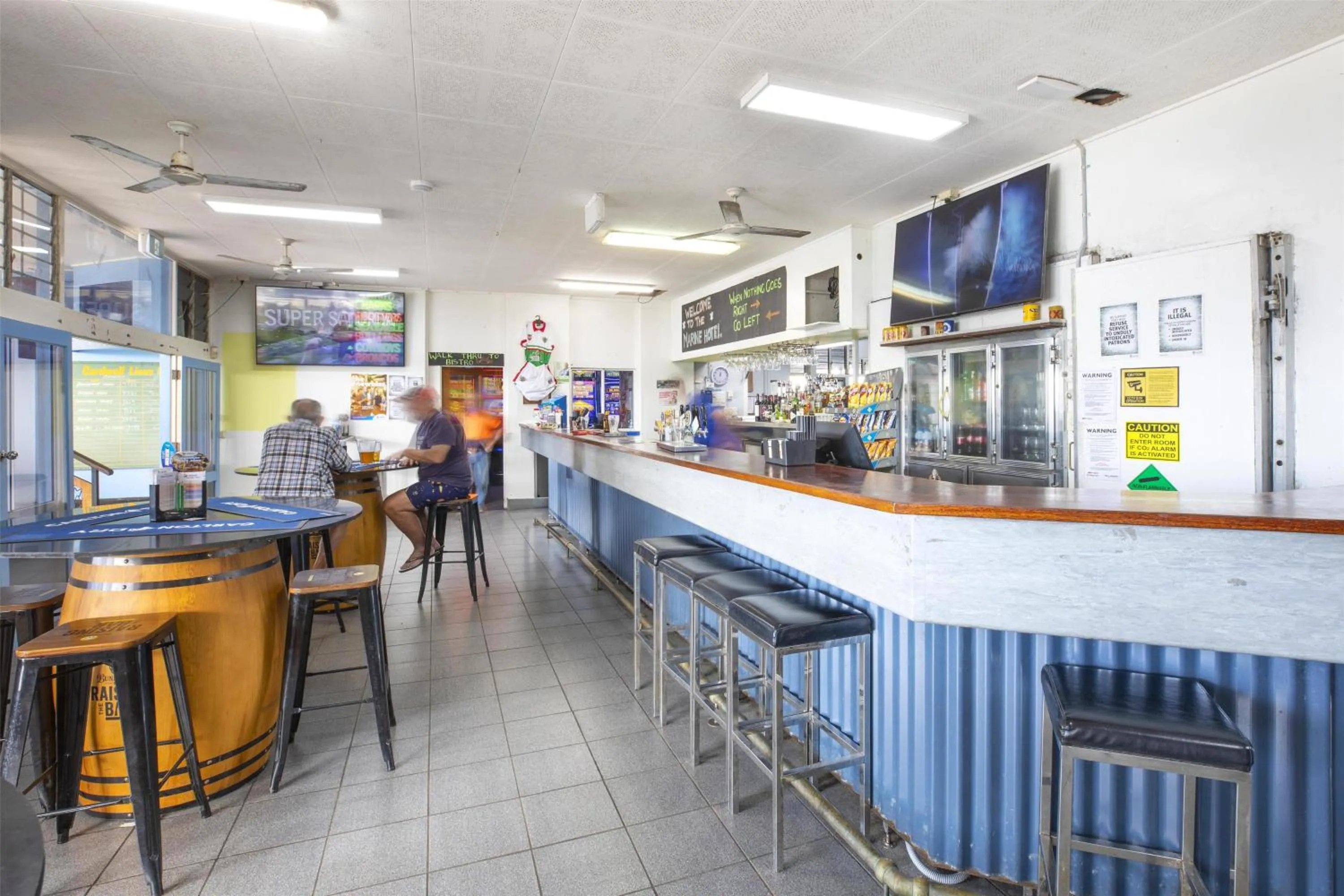Lounge or bar in Nightcap at Marine Hotel Cardwell