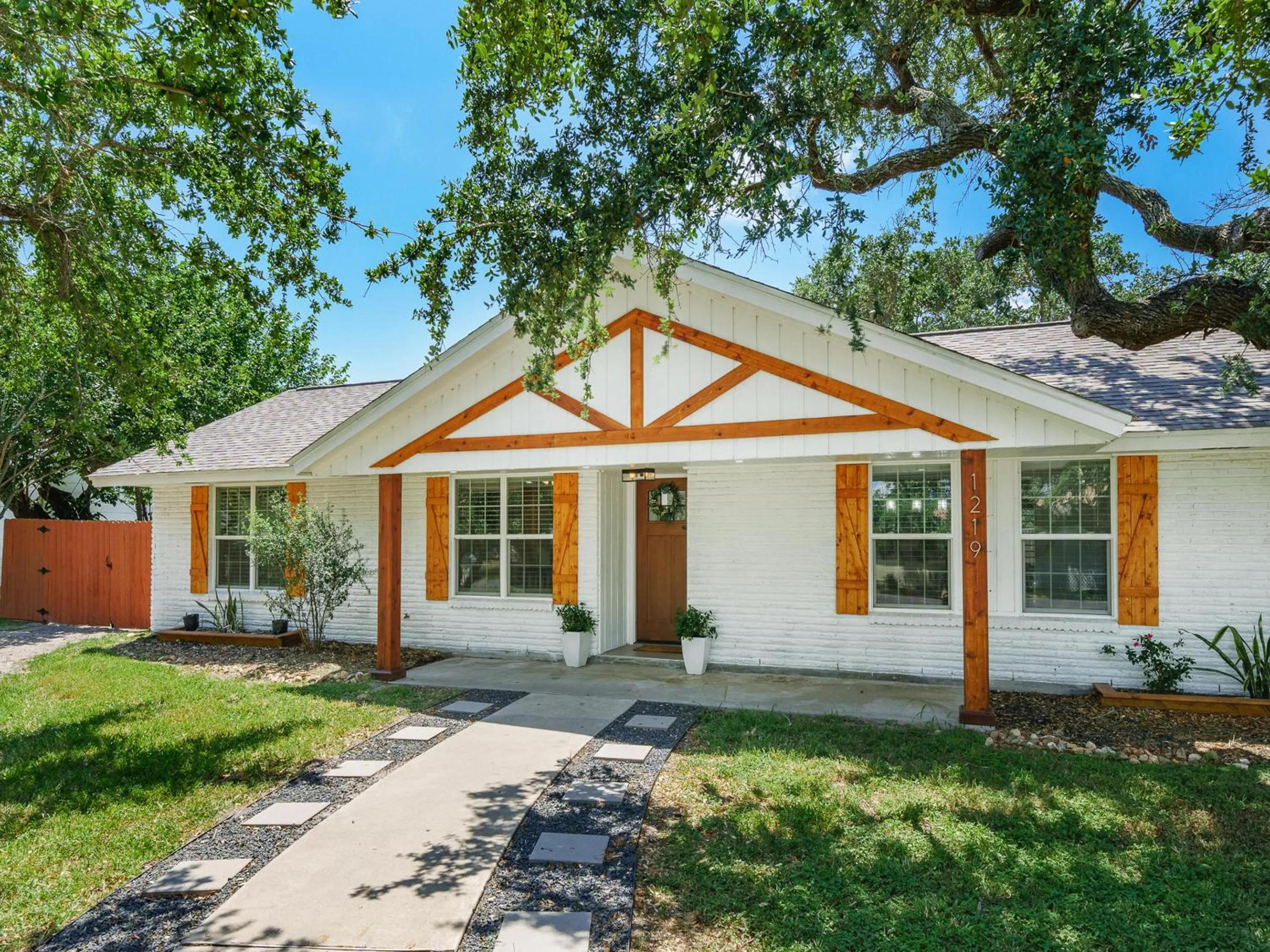 Property building in Reel Blessing