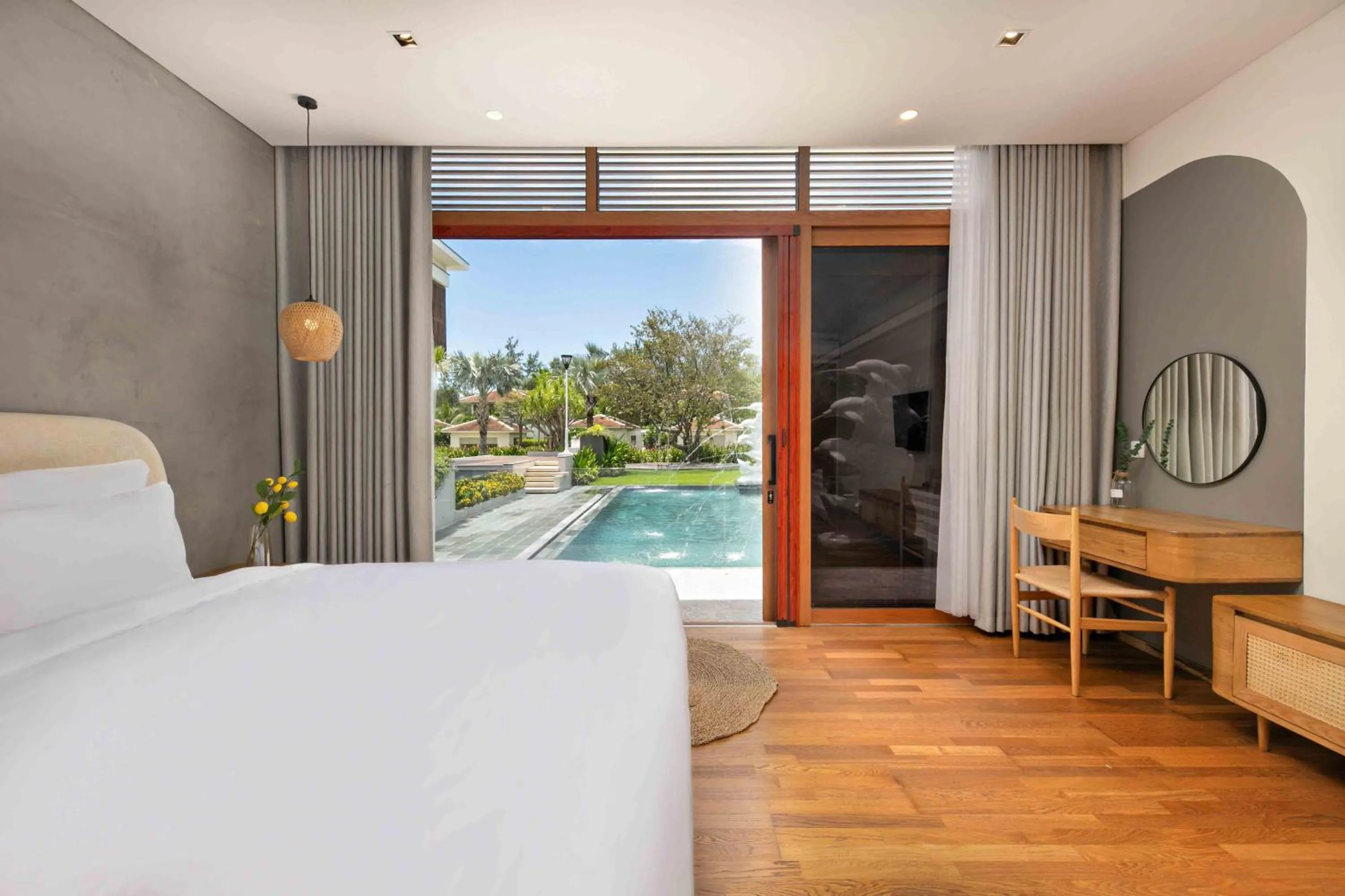 Bed in Memories Holiday beach villa Da Nang