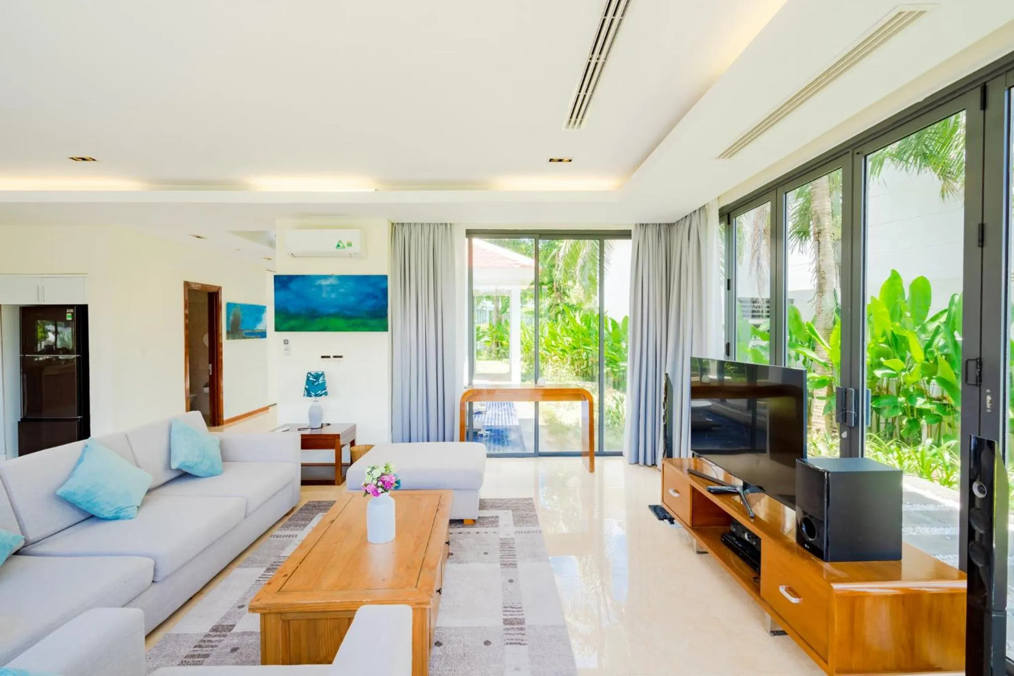 TV and multimedia in Memories Holiday beach villa Da Nang