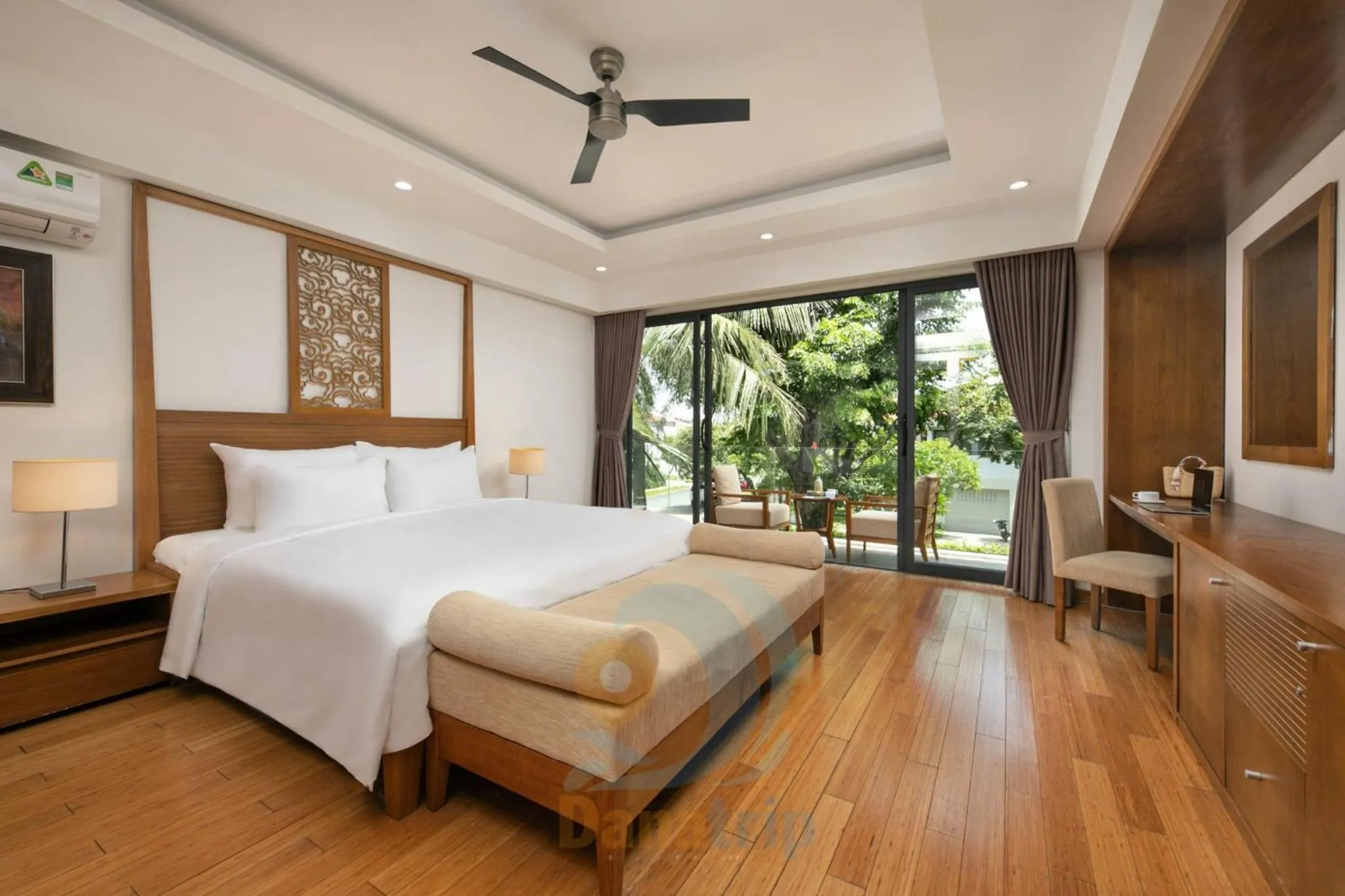 Bedroom, Bed in Memories Holiday beach villa Da Nang