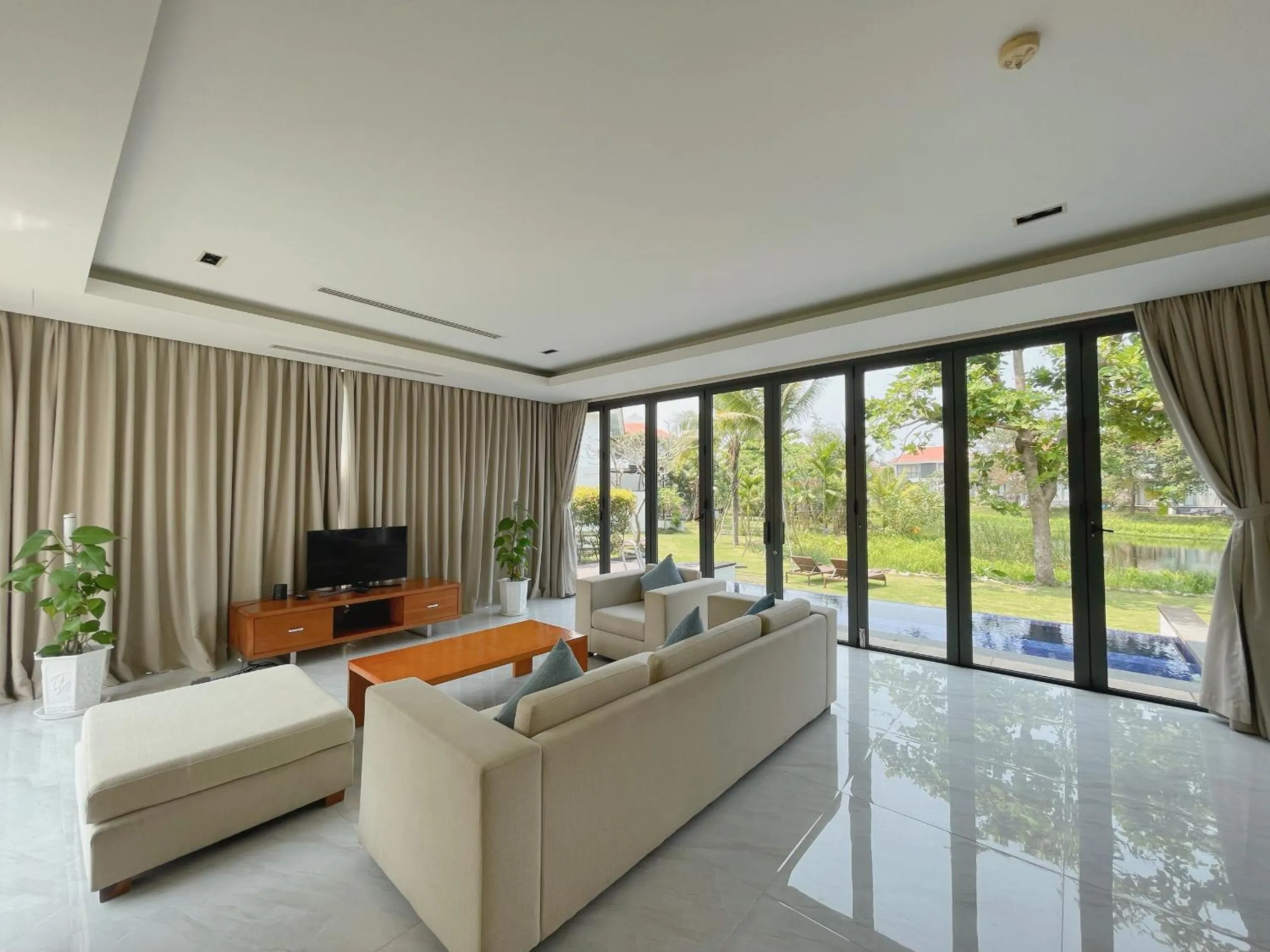 Living room in Memories Holiday beach villa Da Nang