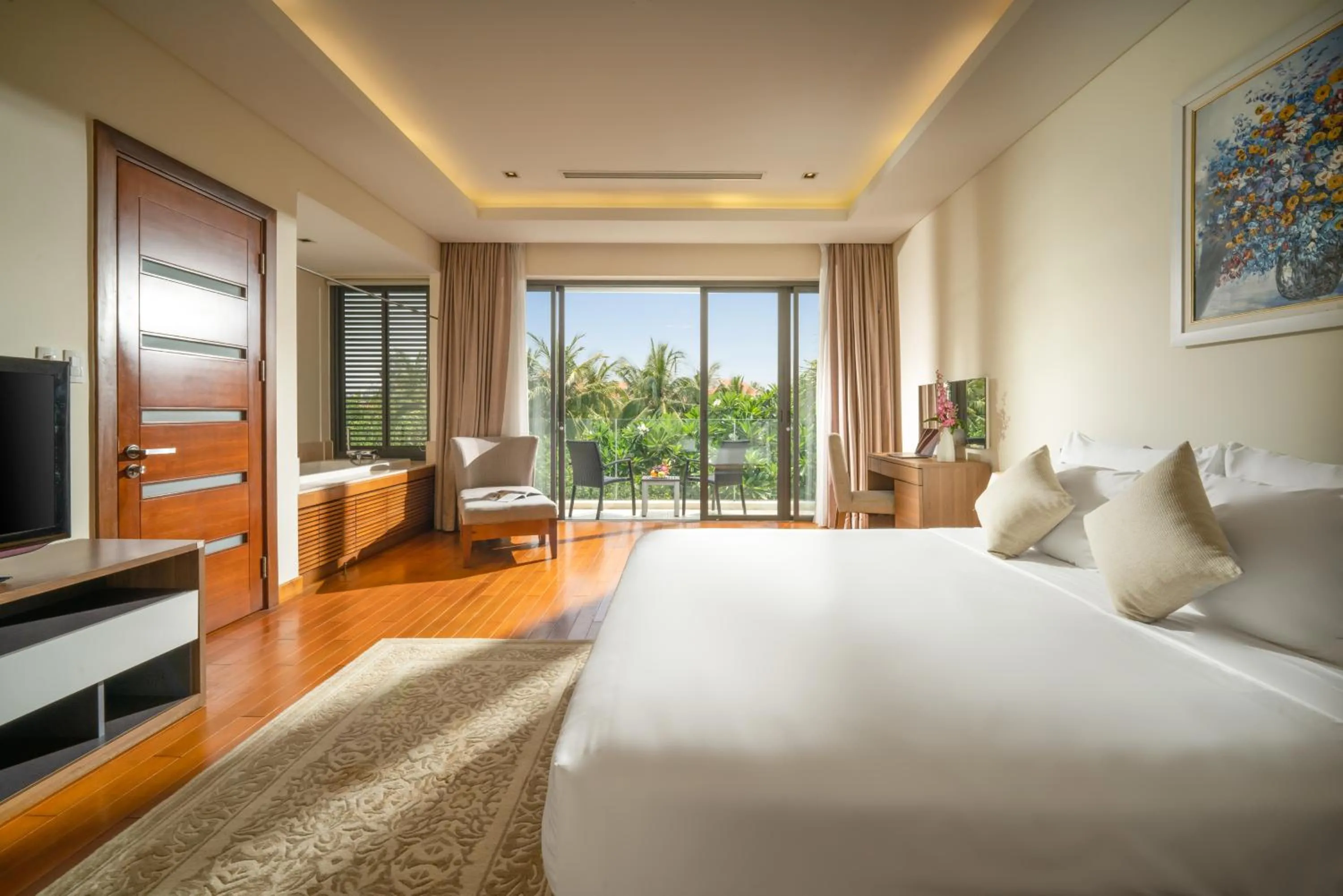 Bed in Memories Holiday beach villa Da Nang