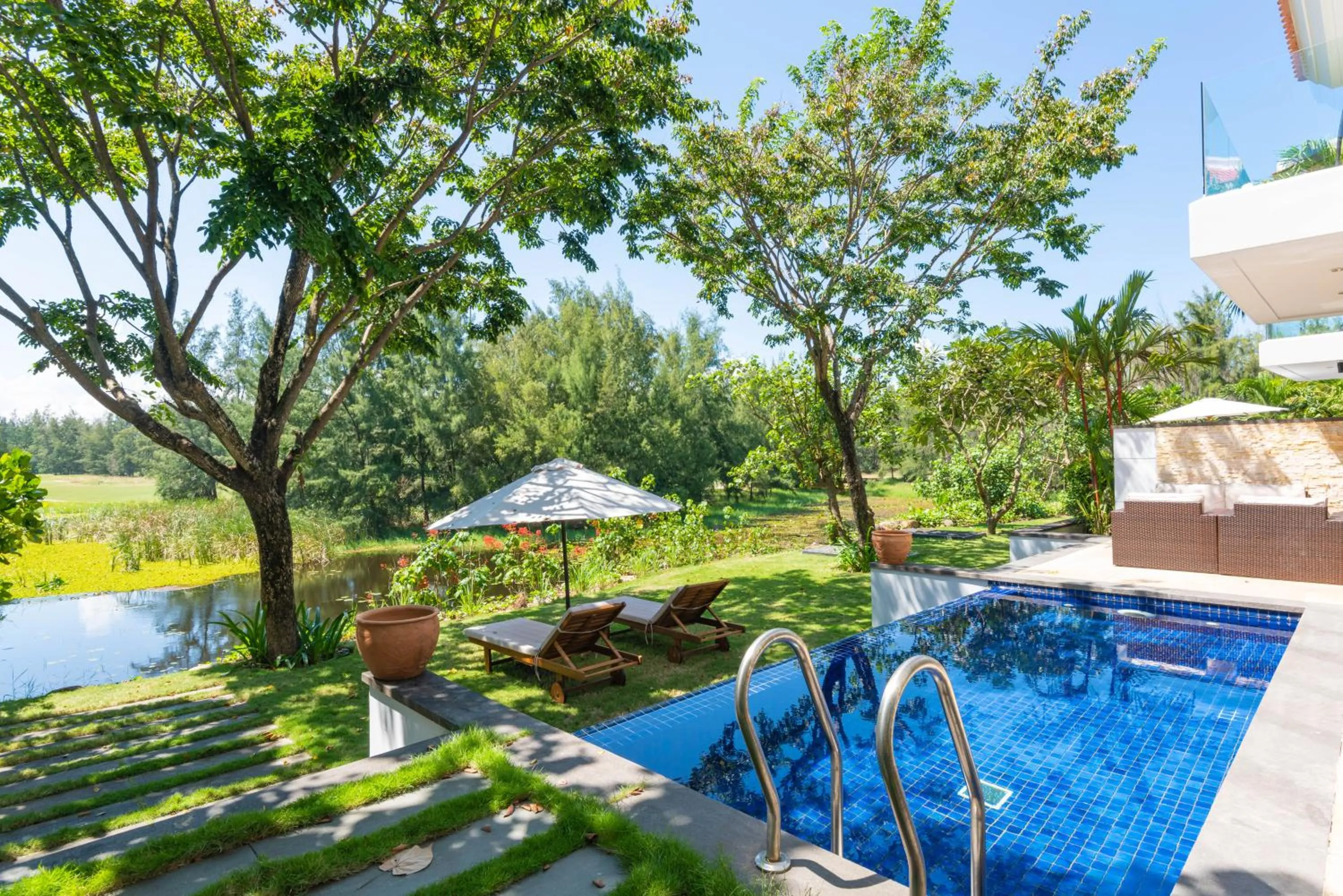 Garden view in Memories Holiday beach villa Da Nang