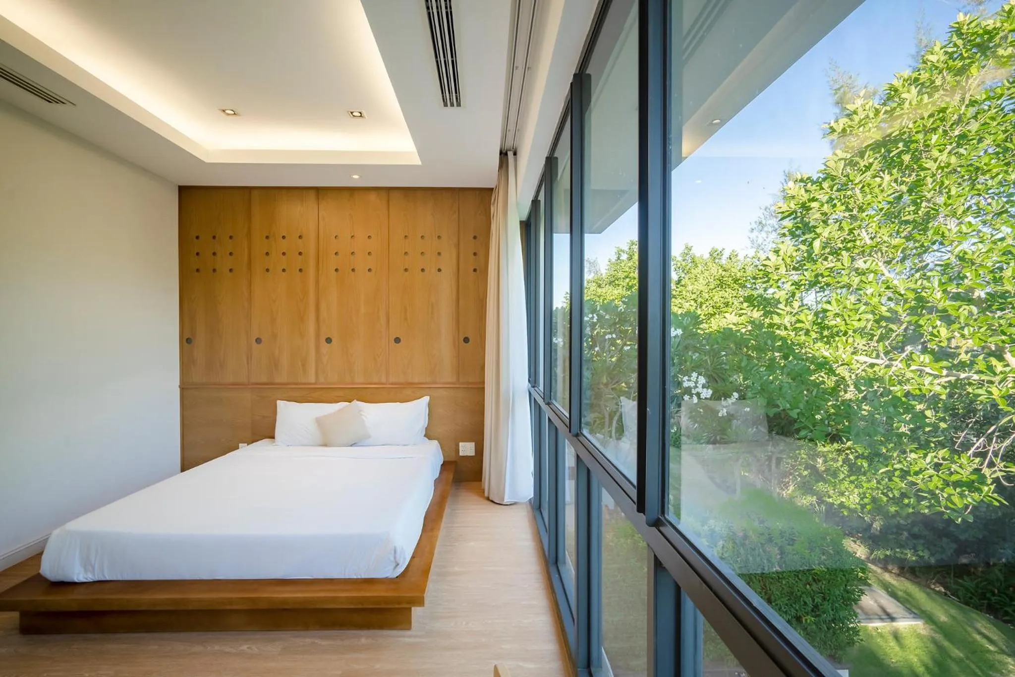 Bedroom, Bed in Memories Holiday beach villa Da Nang