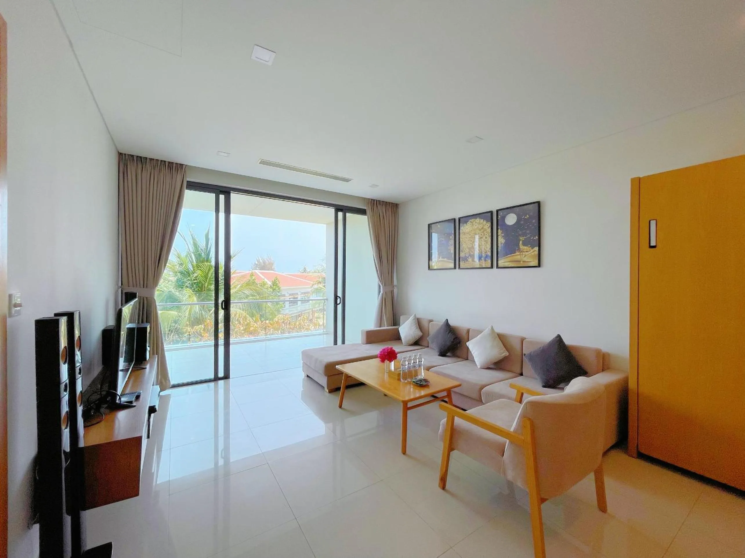 Living room in Memories Holiday beach villa Da Nang