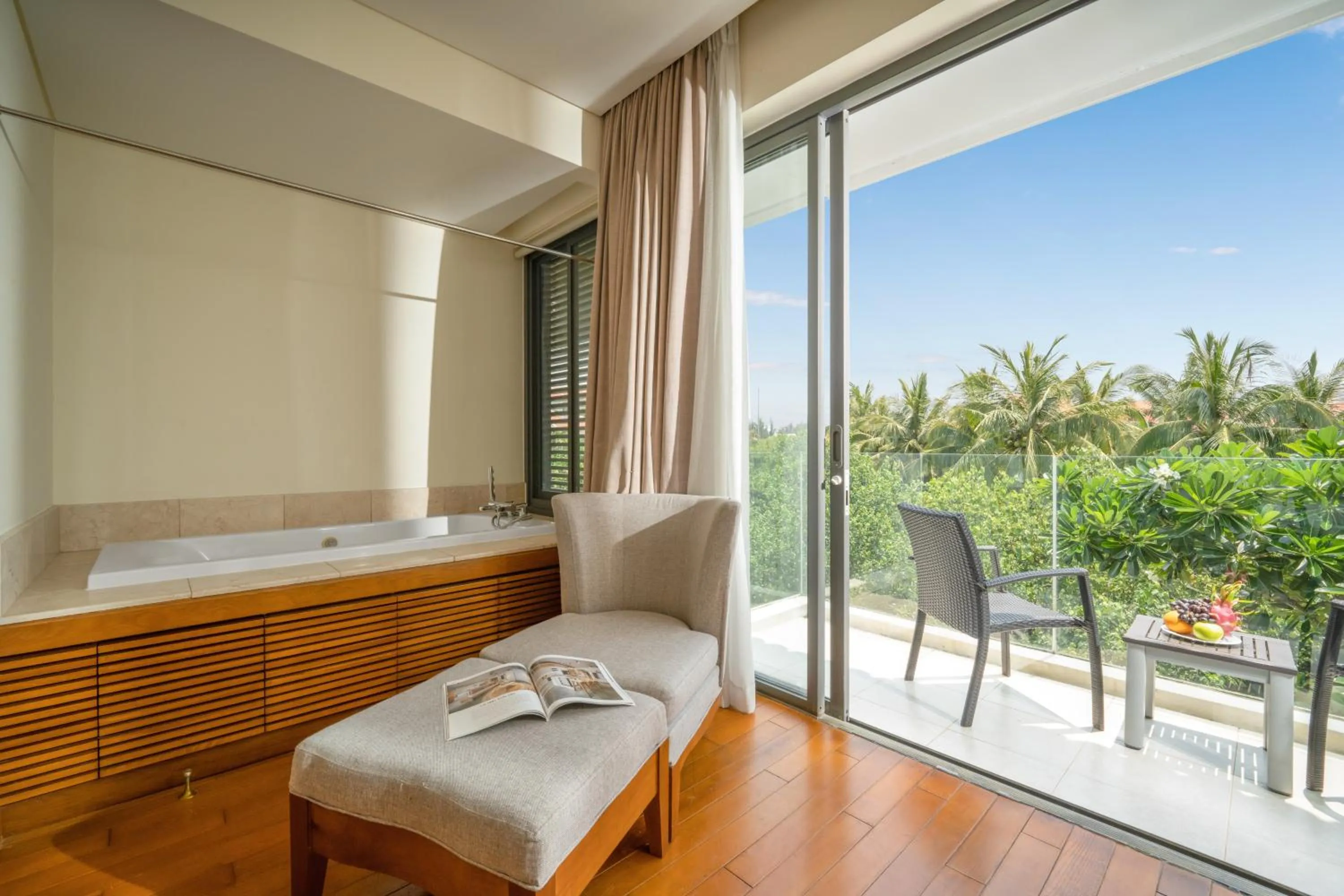 Bed in Memories Holiday beach villa Da Nang