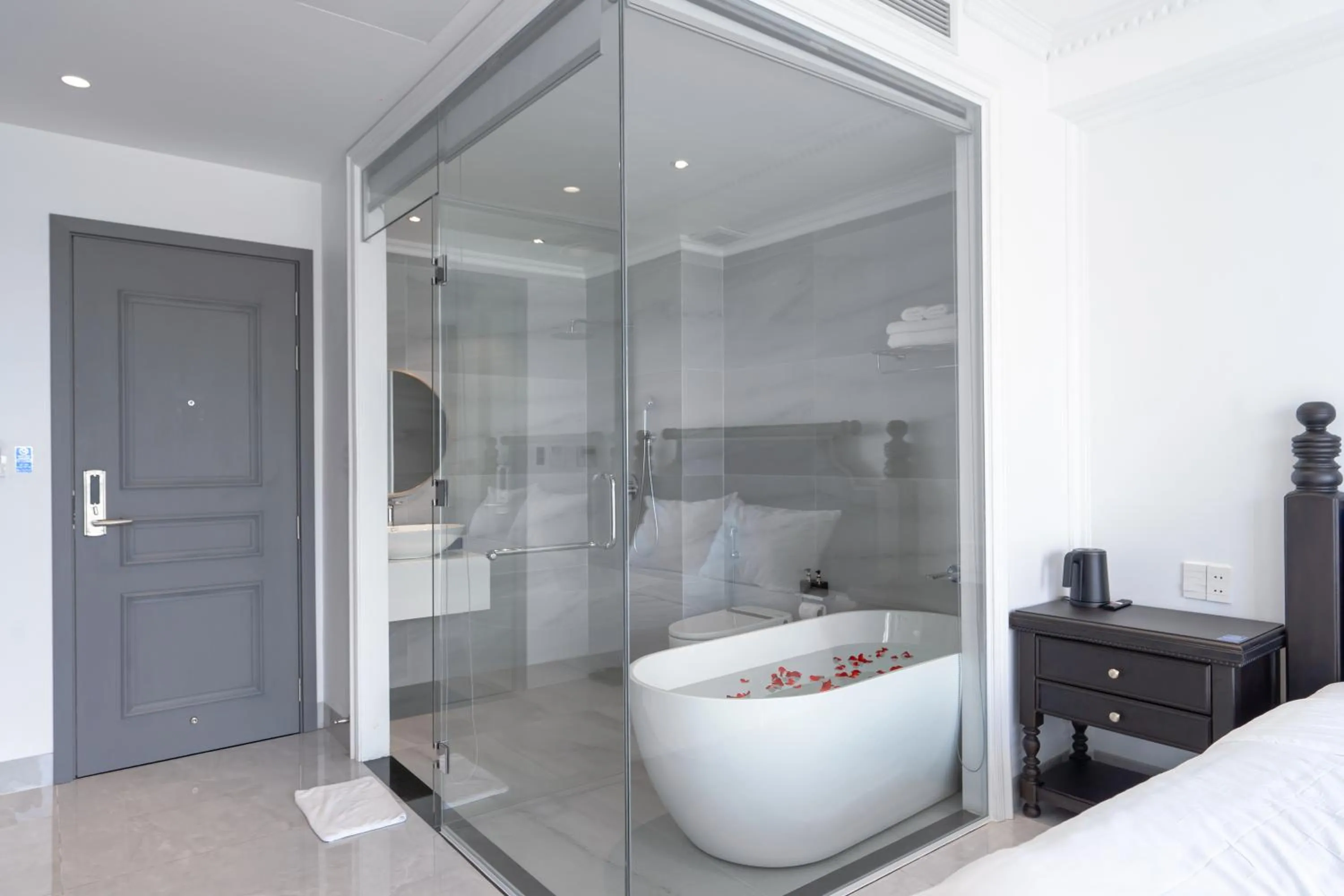 Shower in Quang Minh Riverside Hotel Danang