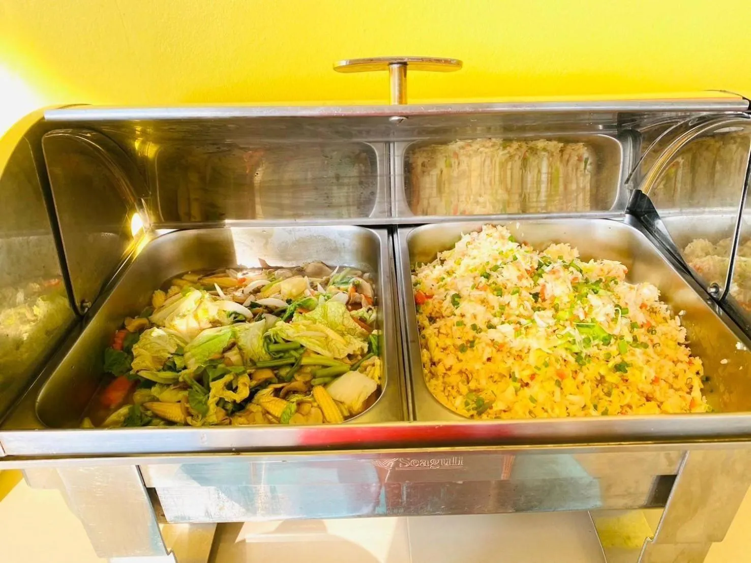 Food in Anyavee Chom By The Sea