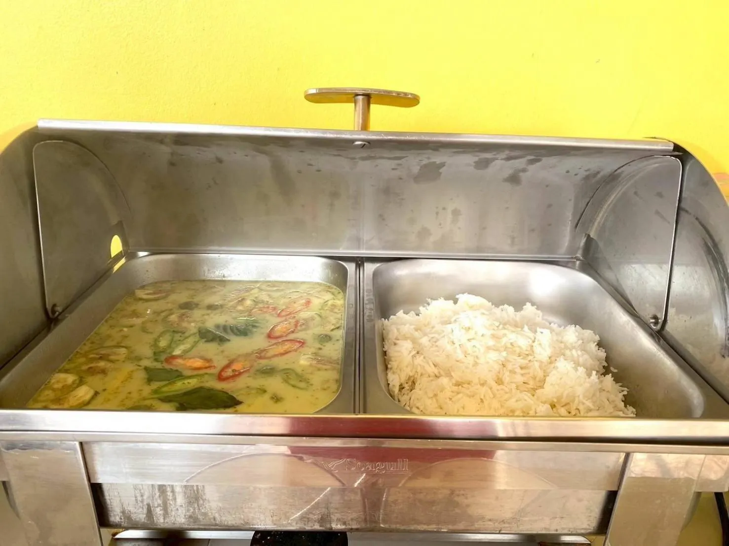 Food in Anyavee Chom By The Sea