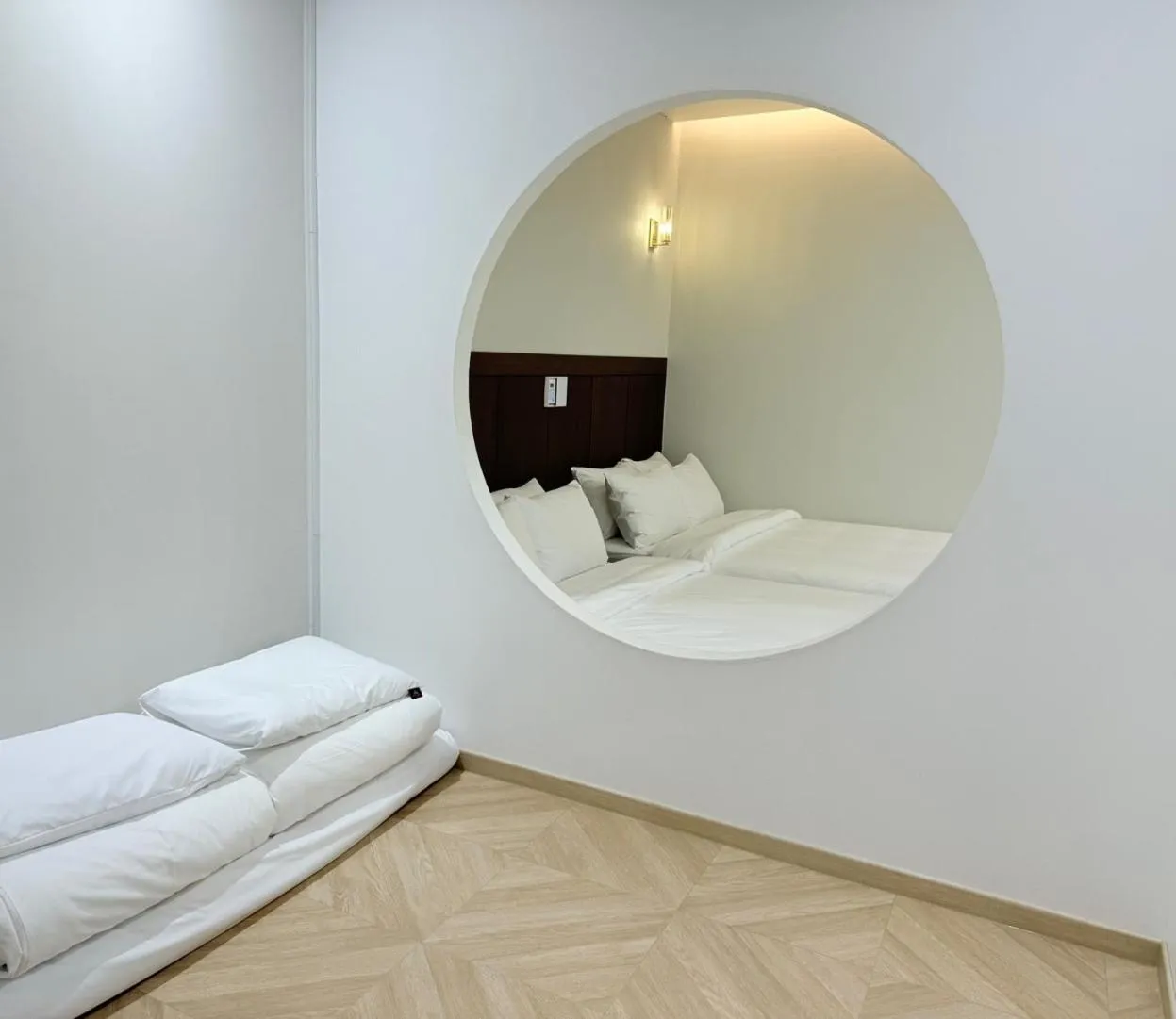 Bed in Chuncheon Intro Family hotel