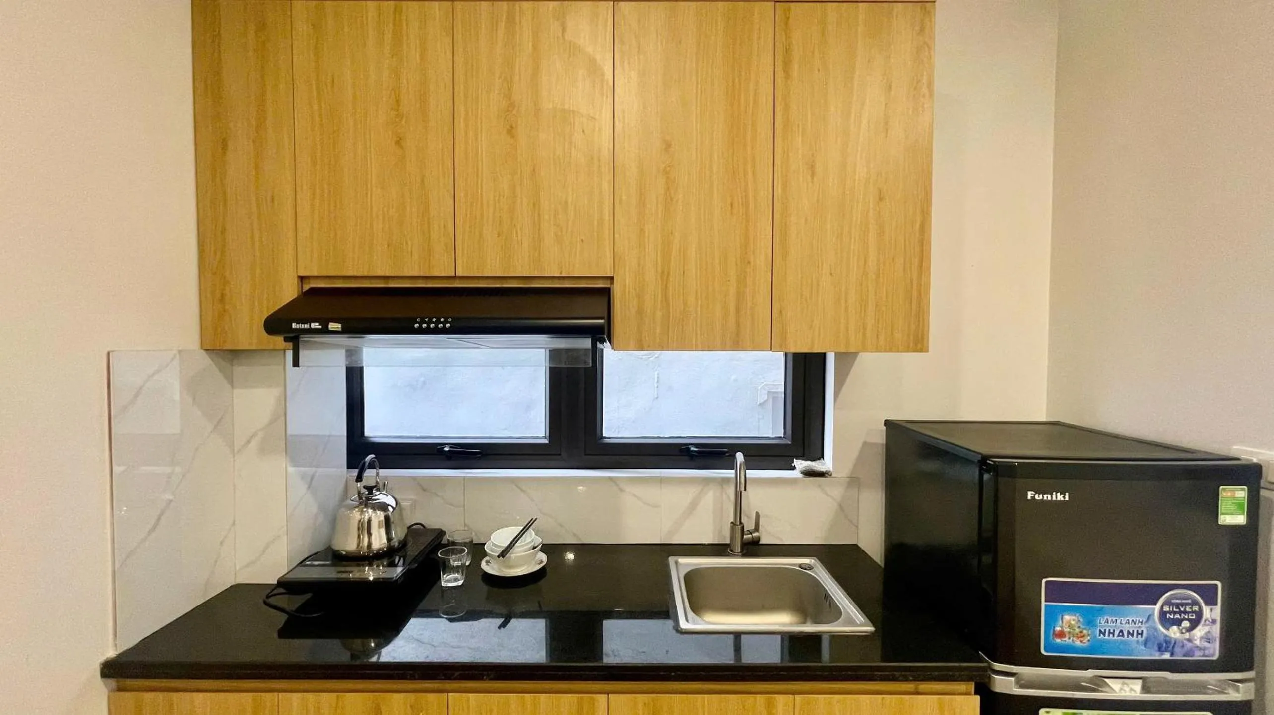 minibar in Era Apartment Khuc Thua Du