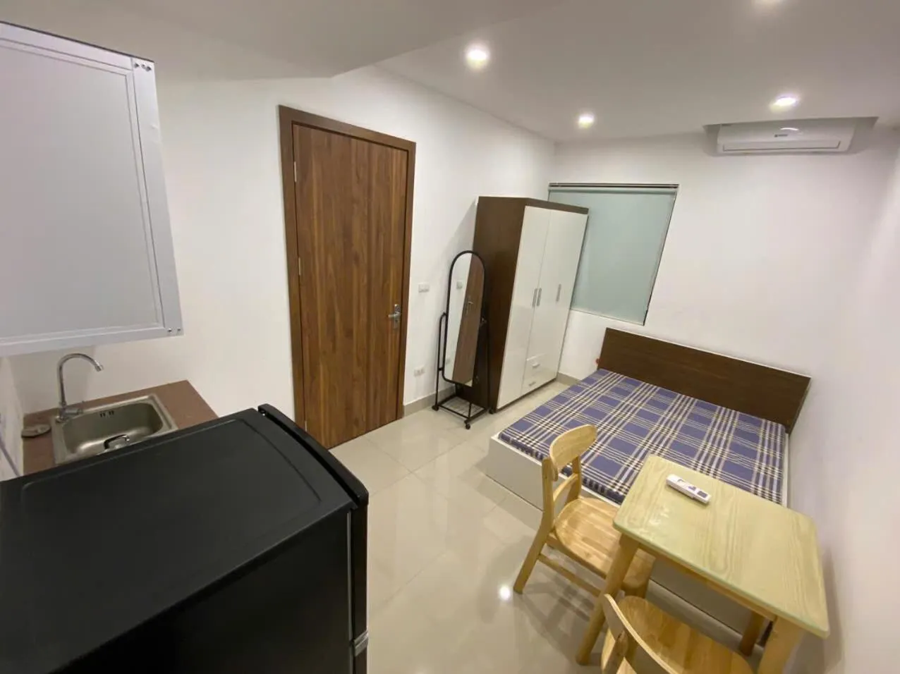 Bed in Era Apartment Khuc Thua Du