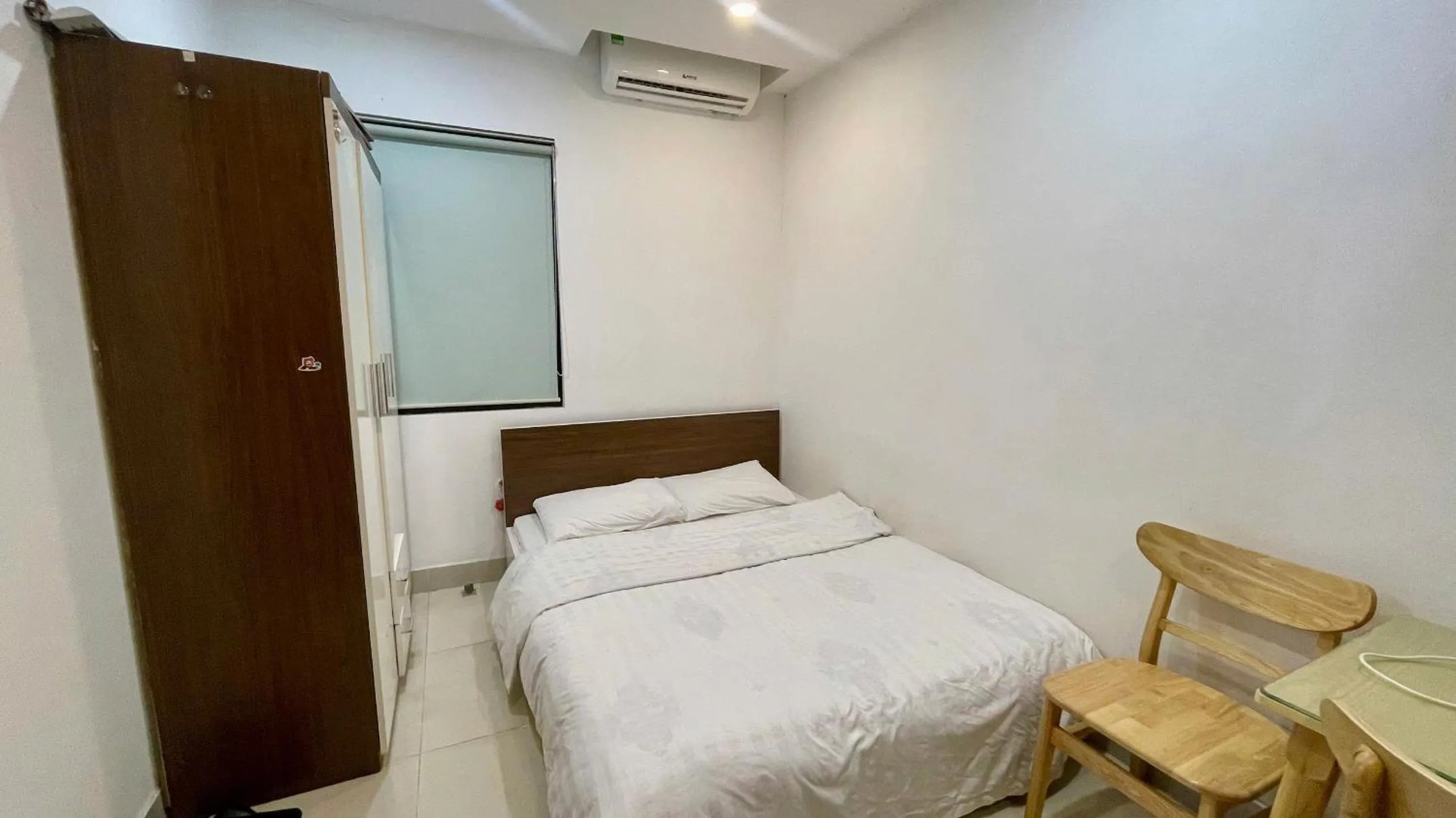 Bed in Era Apartment Khuc Thua Du