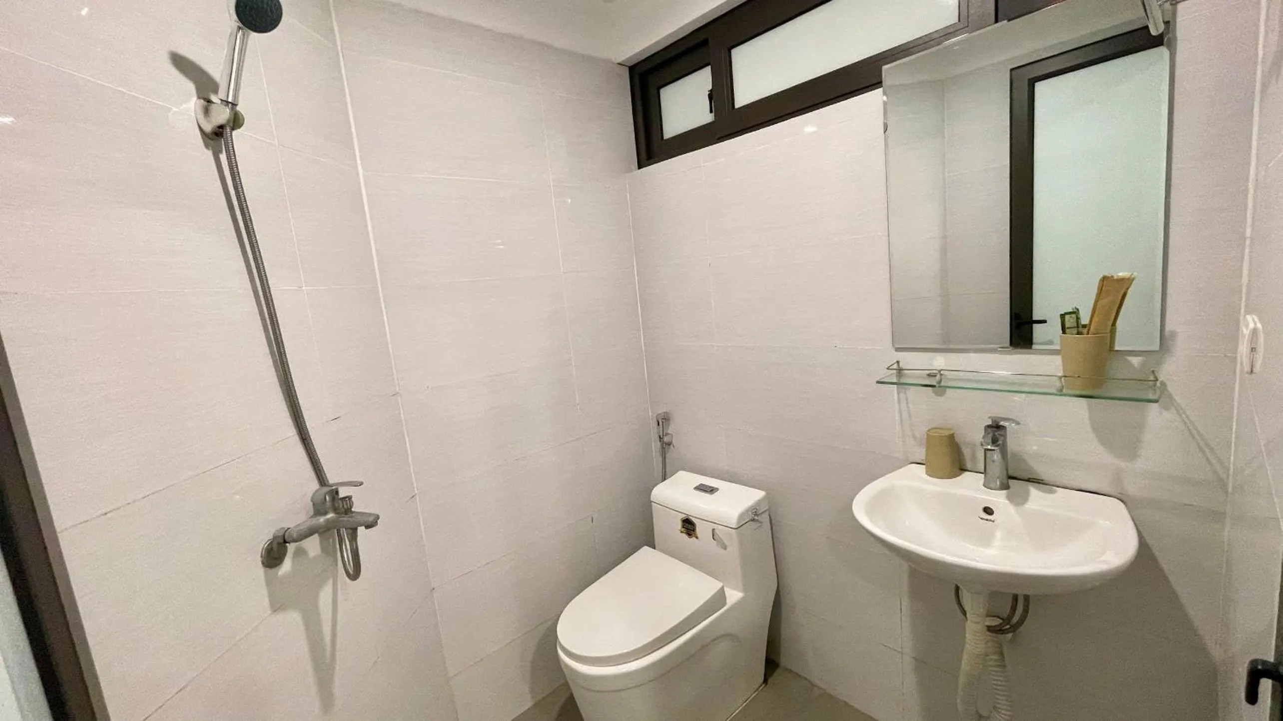 Bathroom in Era Apartment Khuc Thua Du