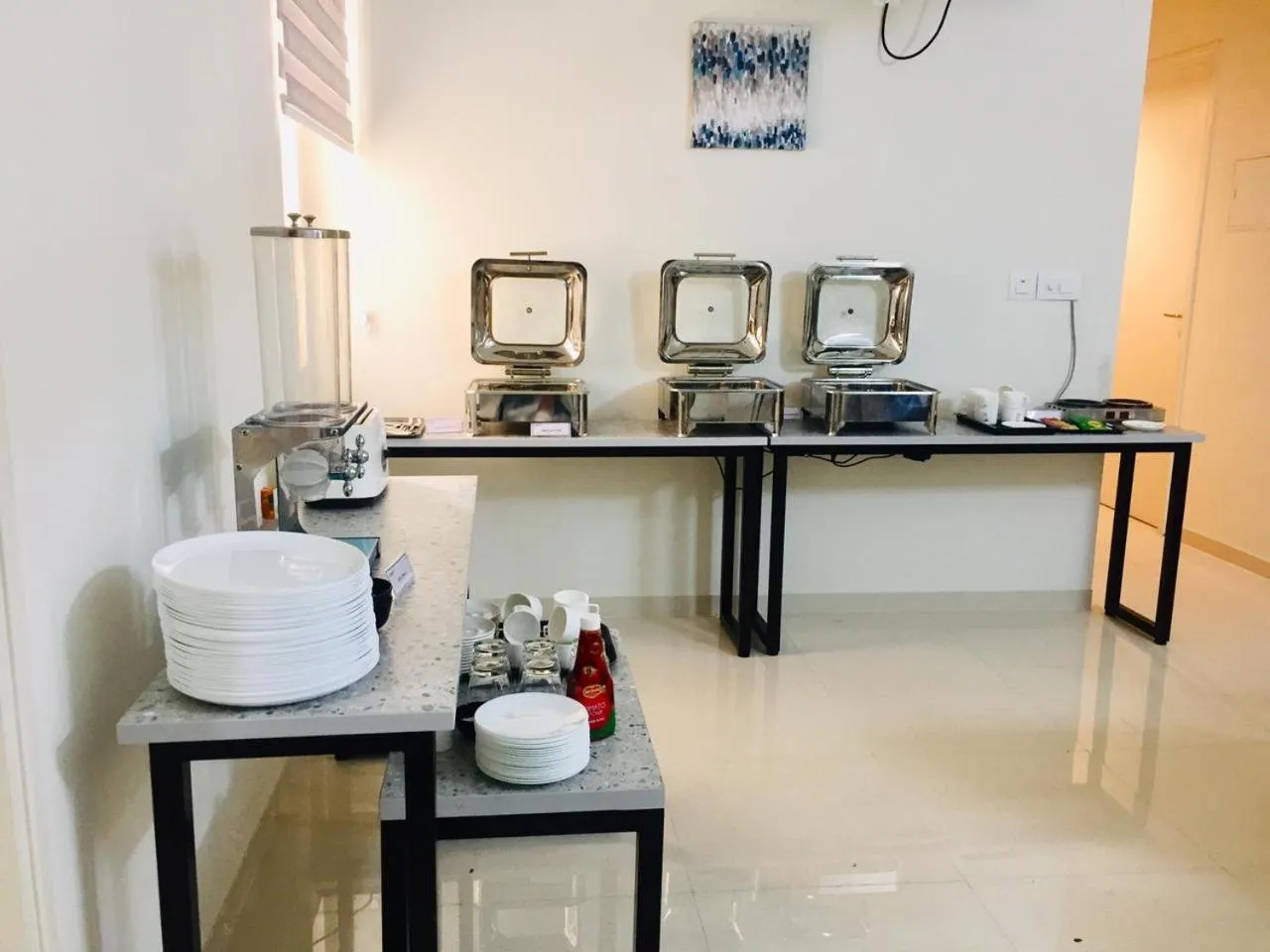 Restaurant/places to eat in Apartel by Aarin - Oragadam