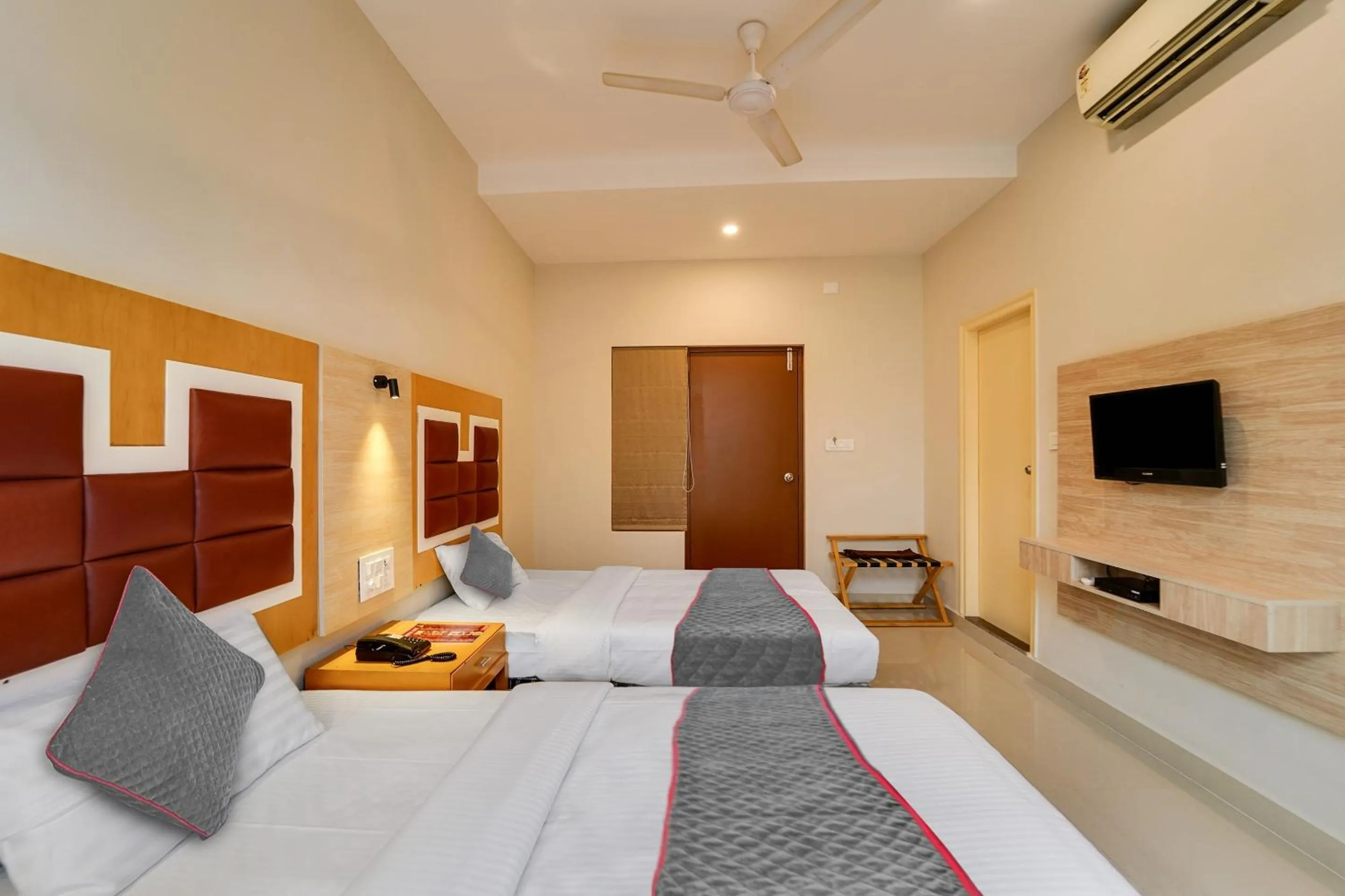 Bedroom, Bed in Super Townhouse Davis Let Bangalore