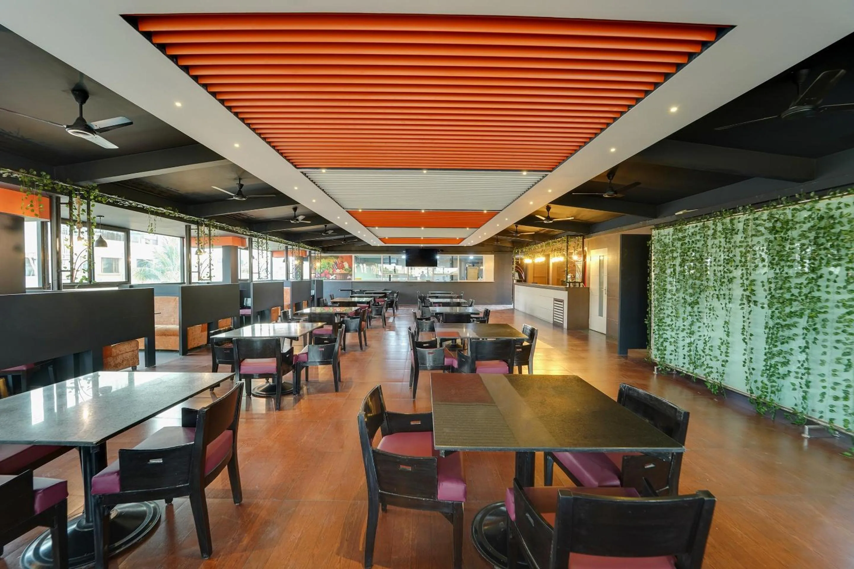 Restaurant/places to eat in Super Townhouse Davis Let Bangalore
