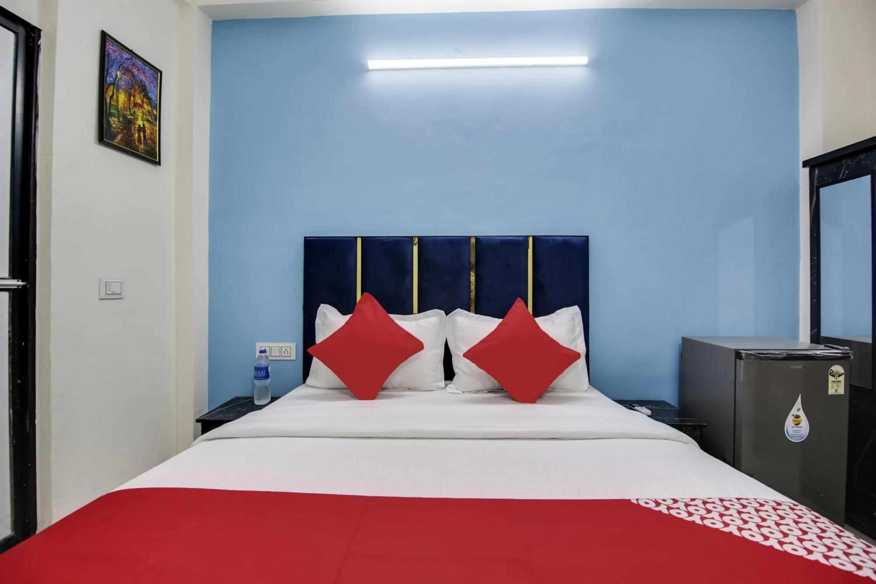 Bedroom, Bed in Hotel O Happy Stay