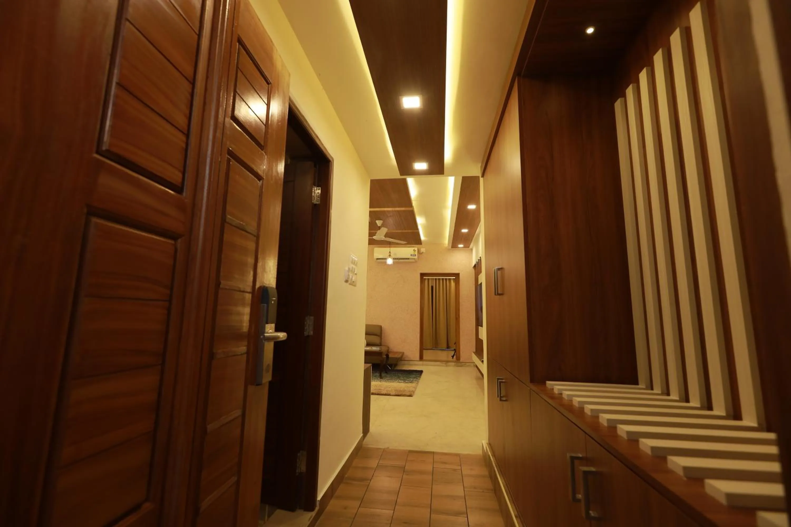 Liwa Tower Hotel & Business Center