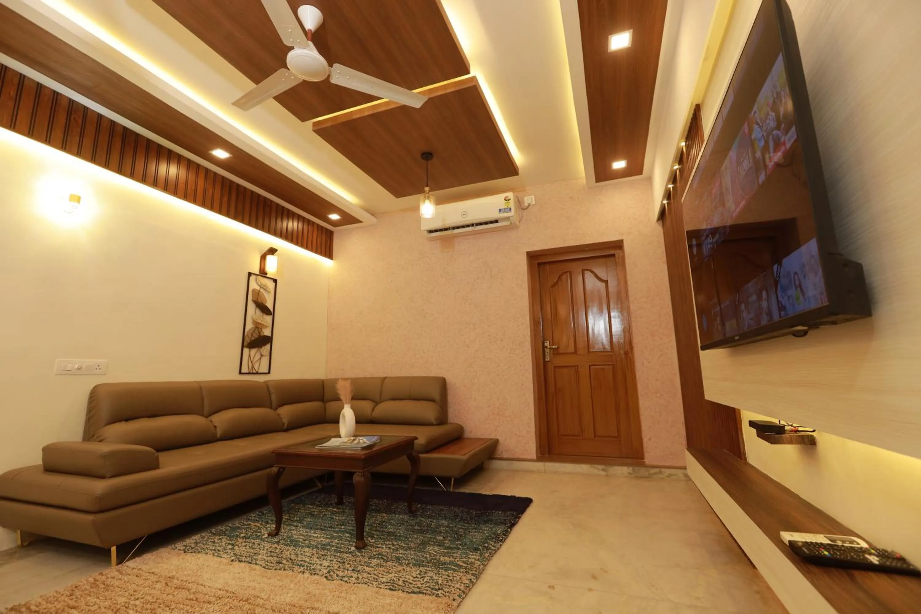 Liwa Tower Hotel & Business Center