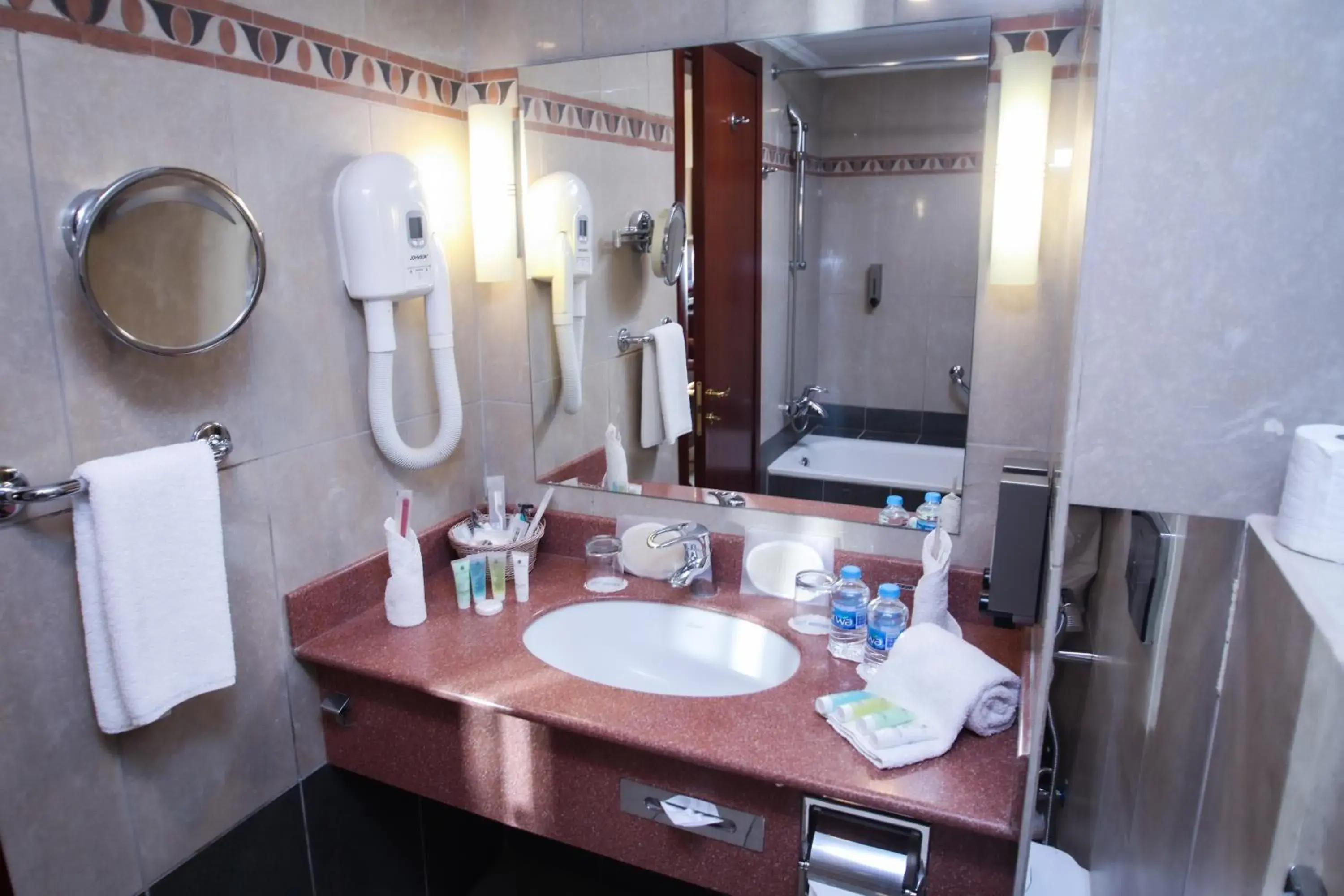 Deluxe King Room in Amman Paradise Hotel Deluxe King Room in Amman Paradise Hotel