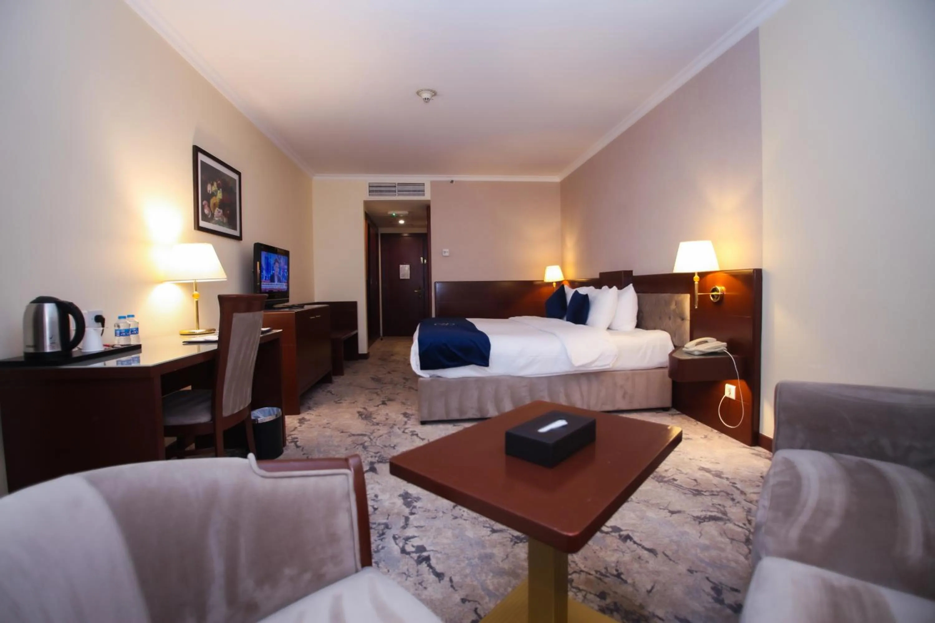 Bedroom, Bed in Amman Paradise Hotel