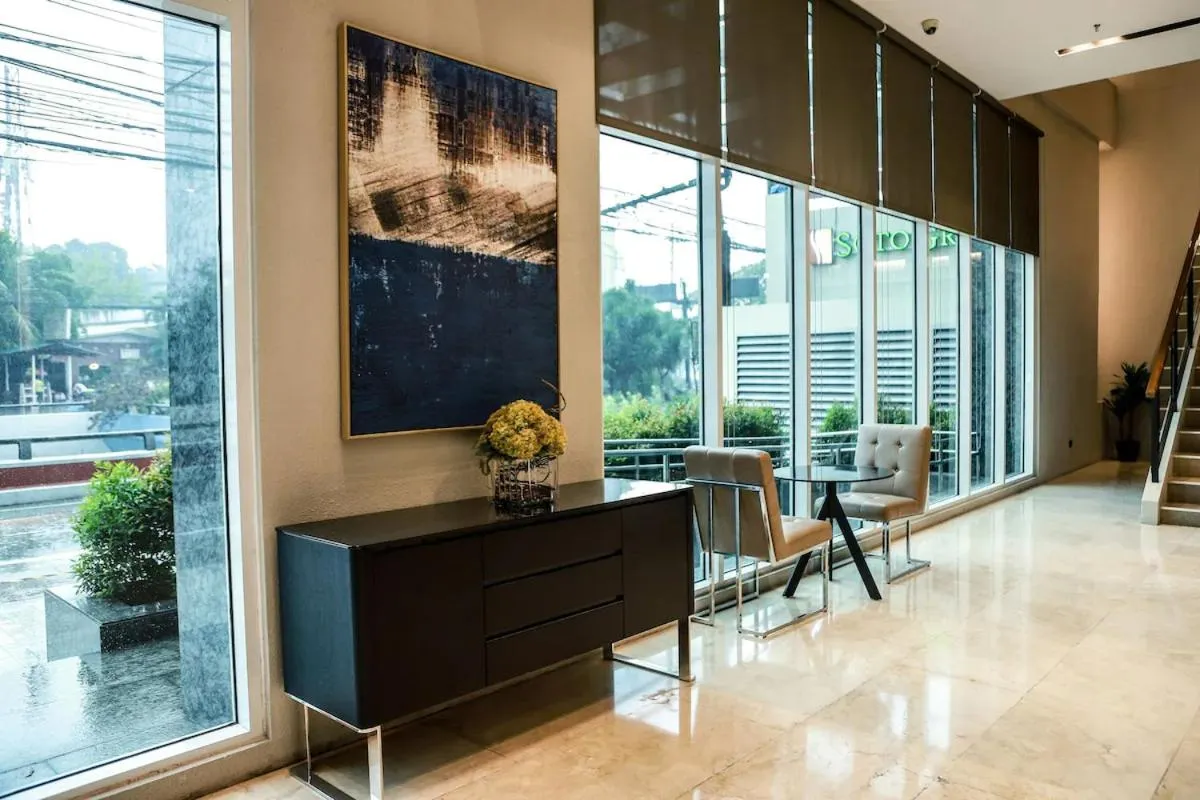 Property building in Sotogrande Hotel Katipunan