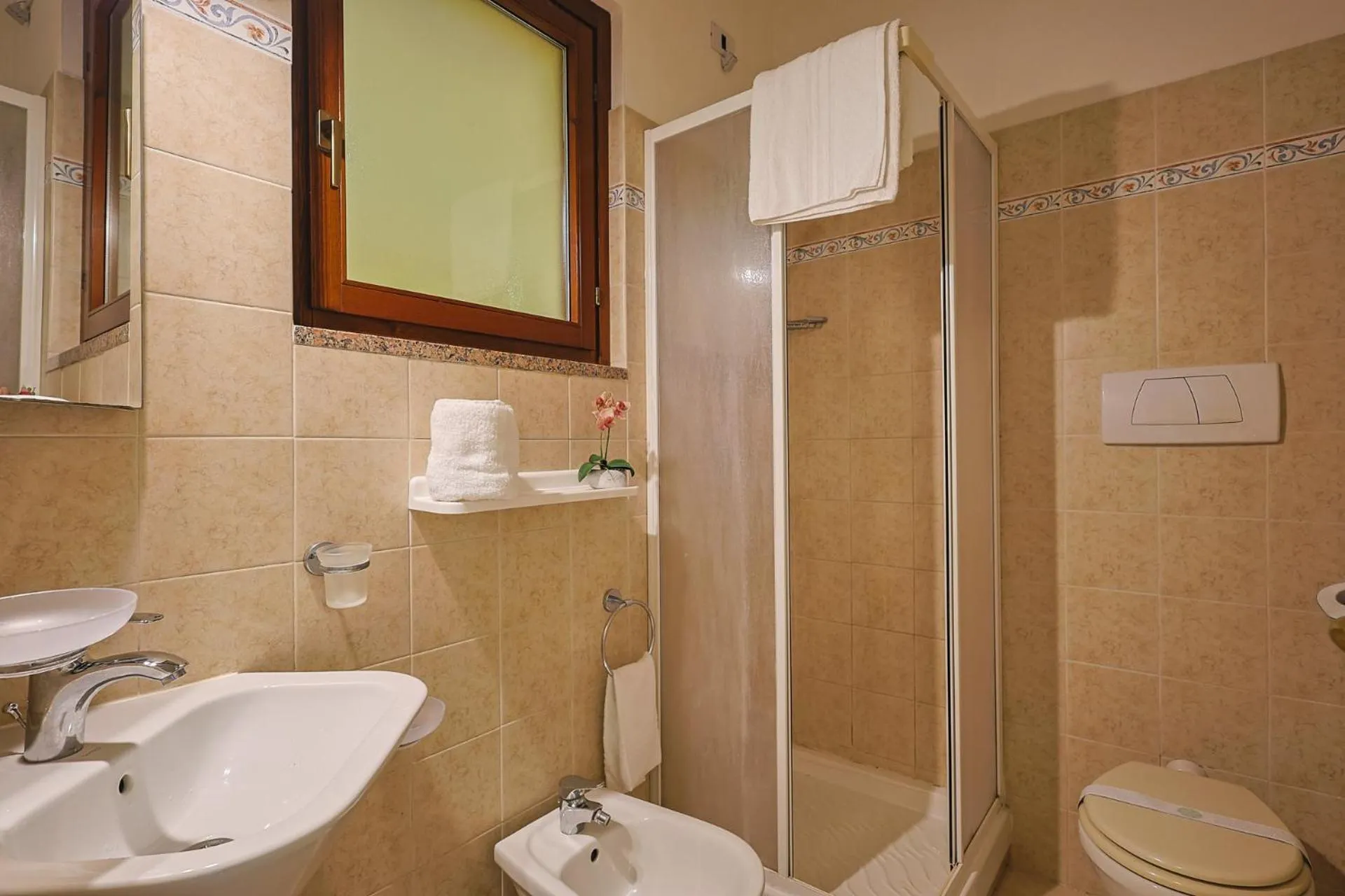 Shower in Pineta Azzurra