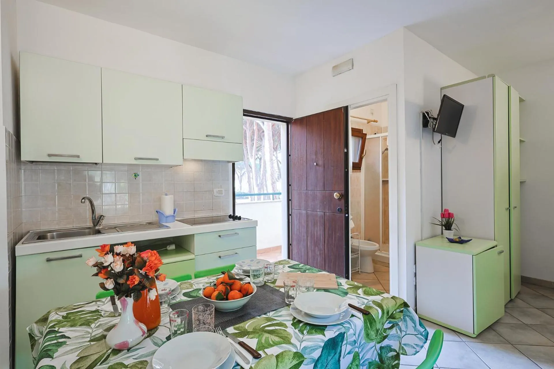 Kitchen or kitchenette in Pineta Azzurra