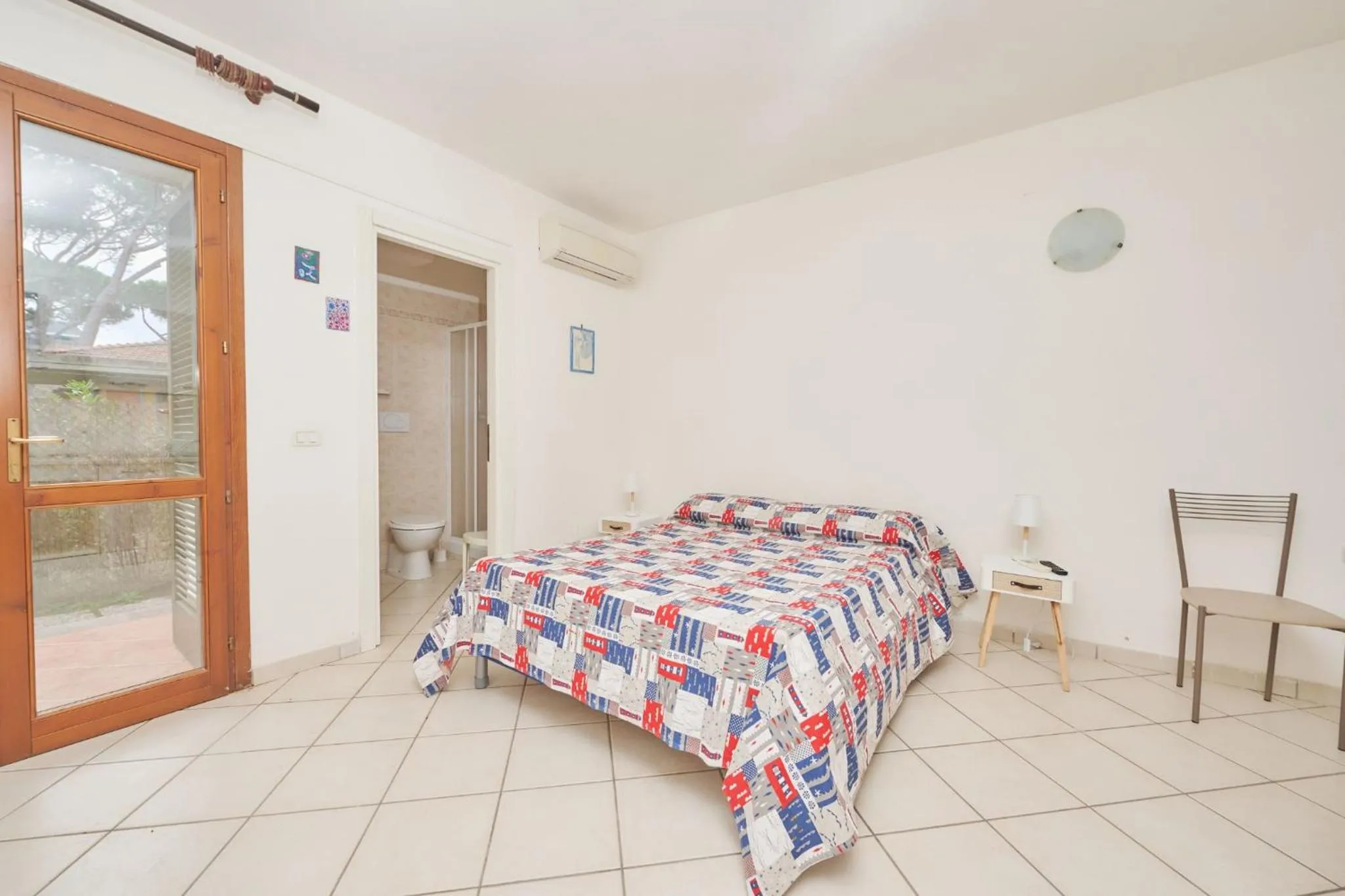 Bed in Pineta Azzurra