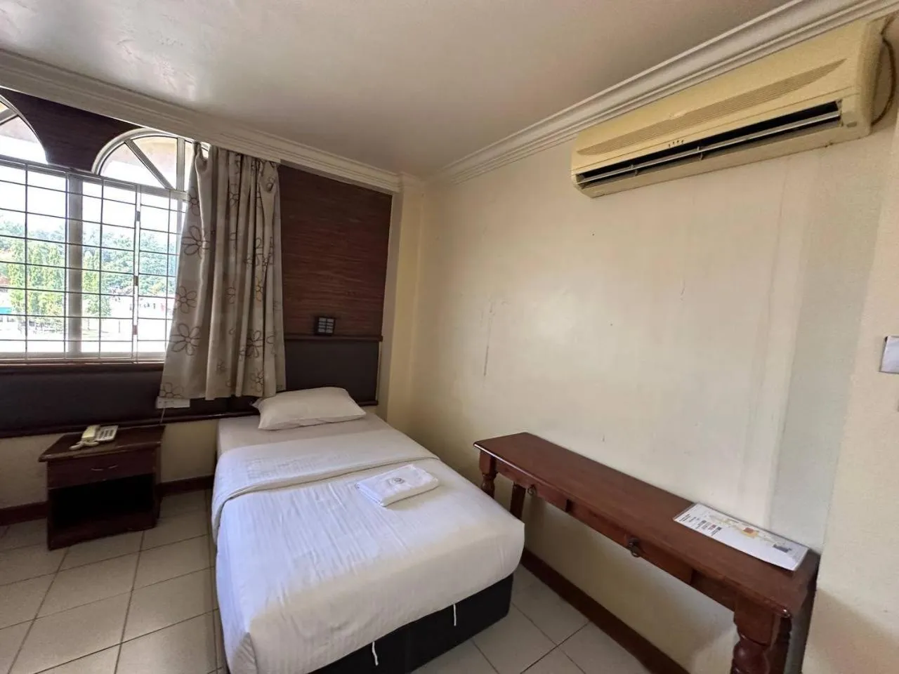 Bed in Lady Anne Hotel Sandkan