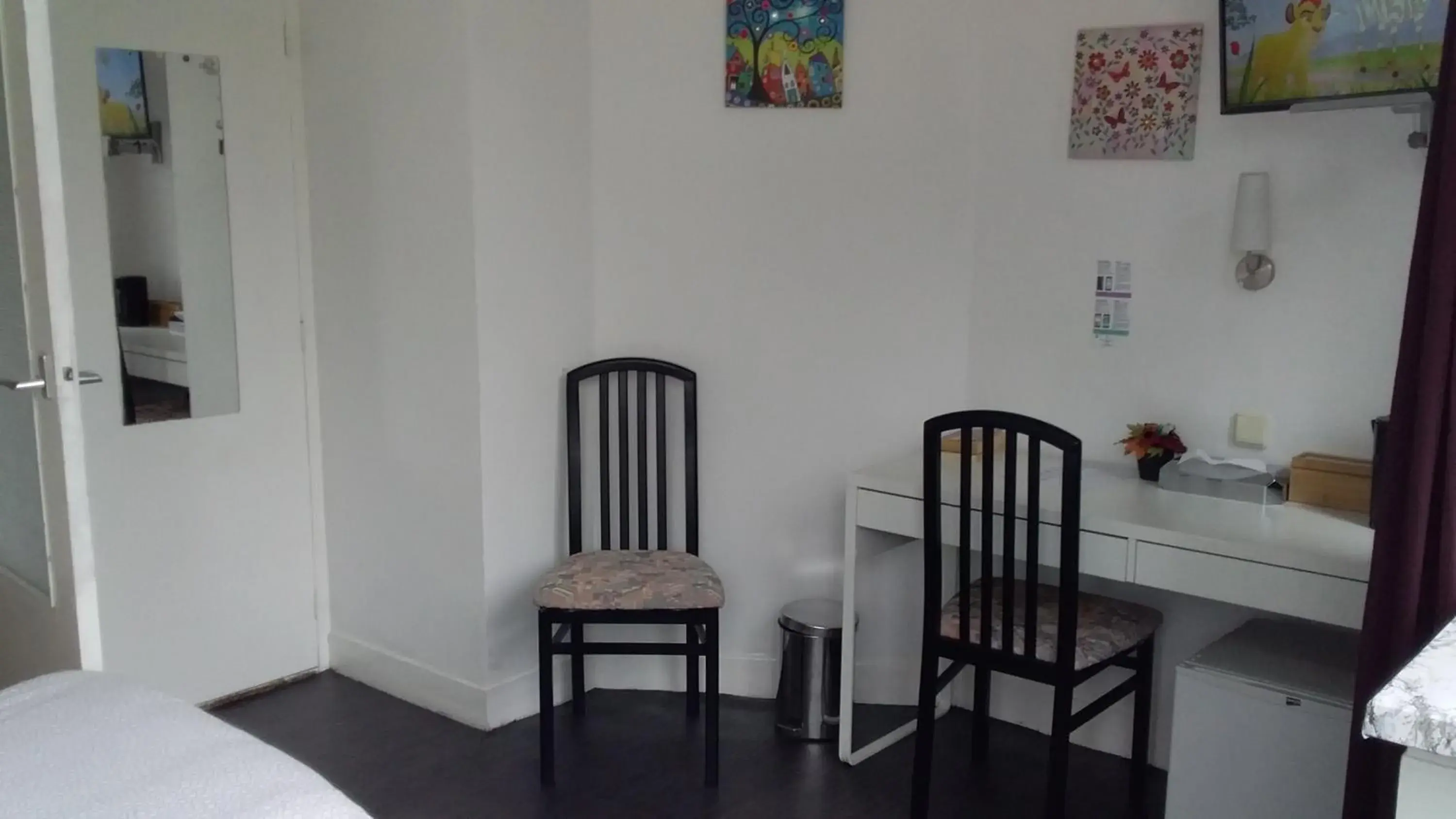 Budget Double Room in Hotel Baan Budget Double Room in Hotel Baan