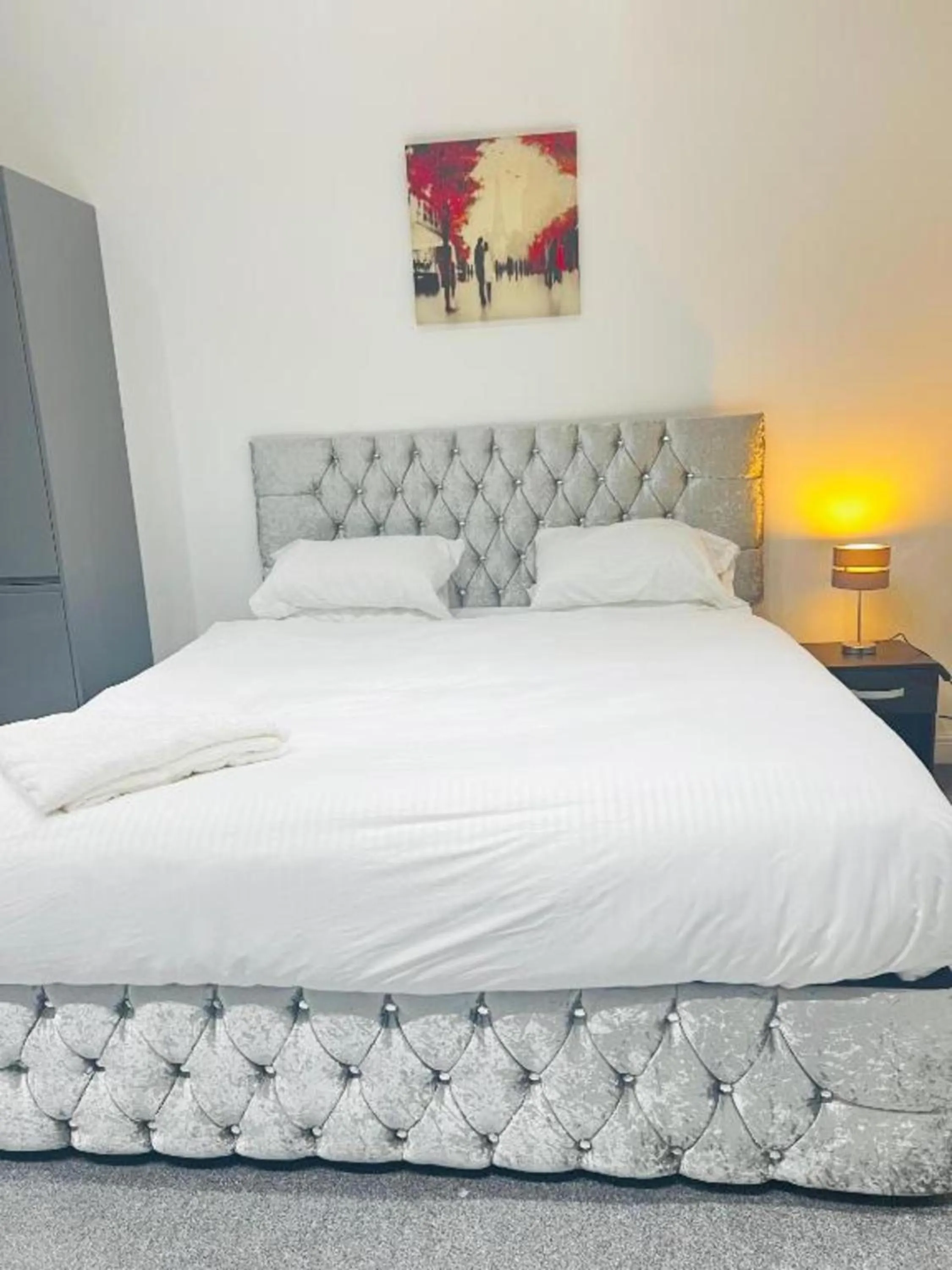 Bed in OYO The Pleasant House