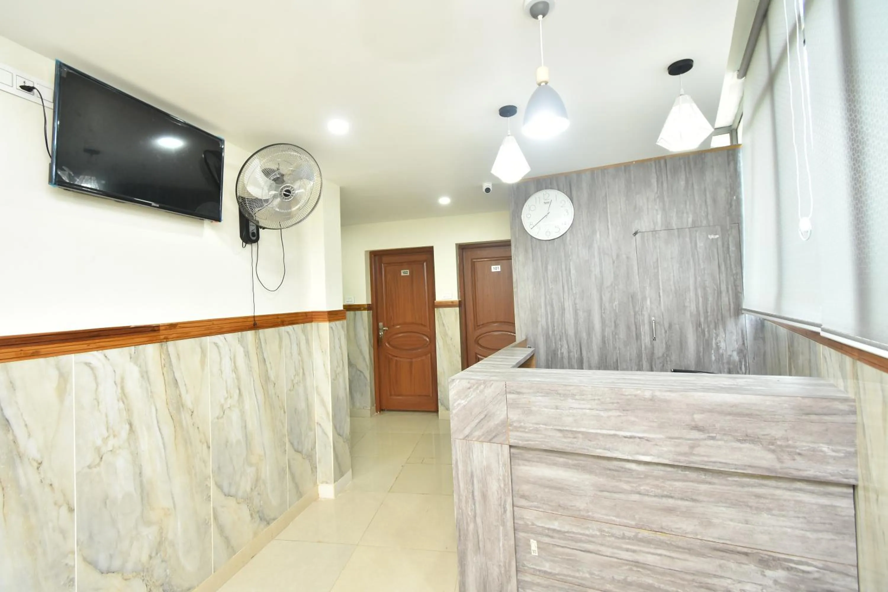 TV and multimedia in HOTEL KANNUR CAPITAL CALTEX
