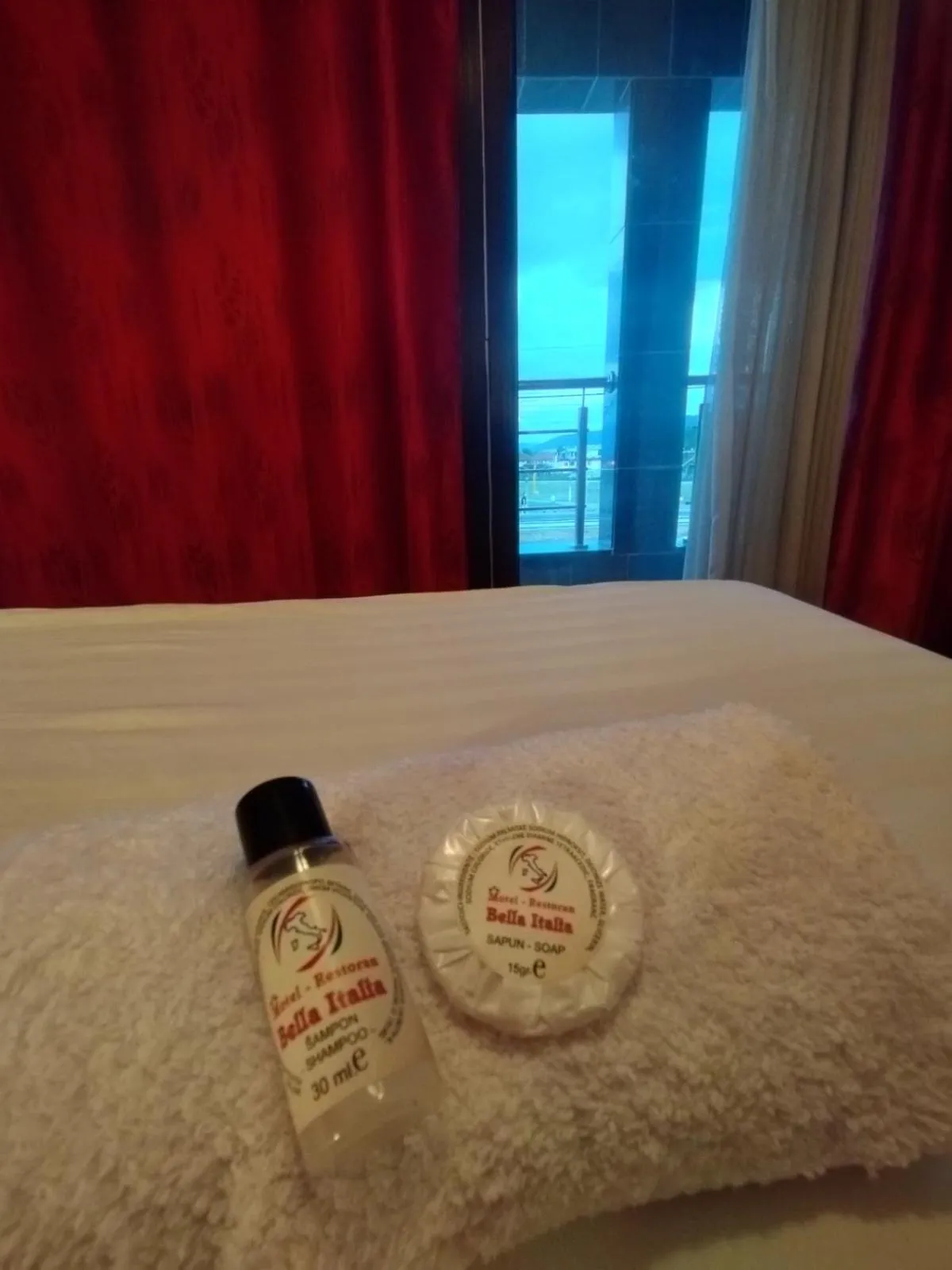 Property logo or sign, Bed in Motel Bella Italia