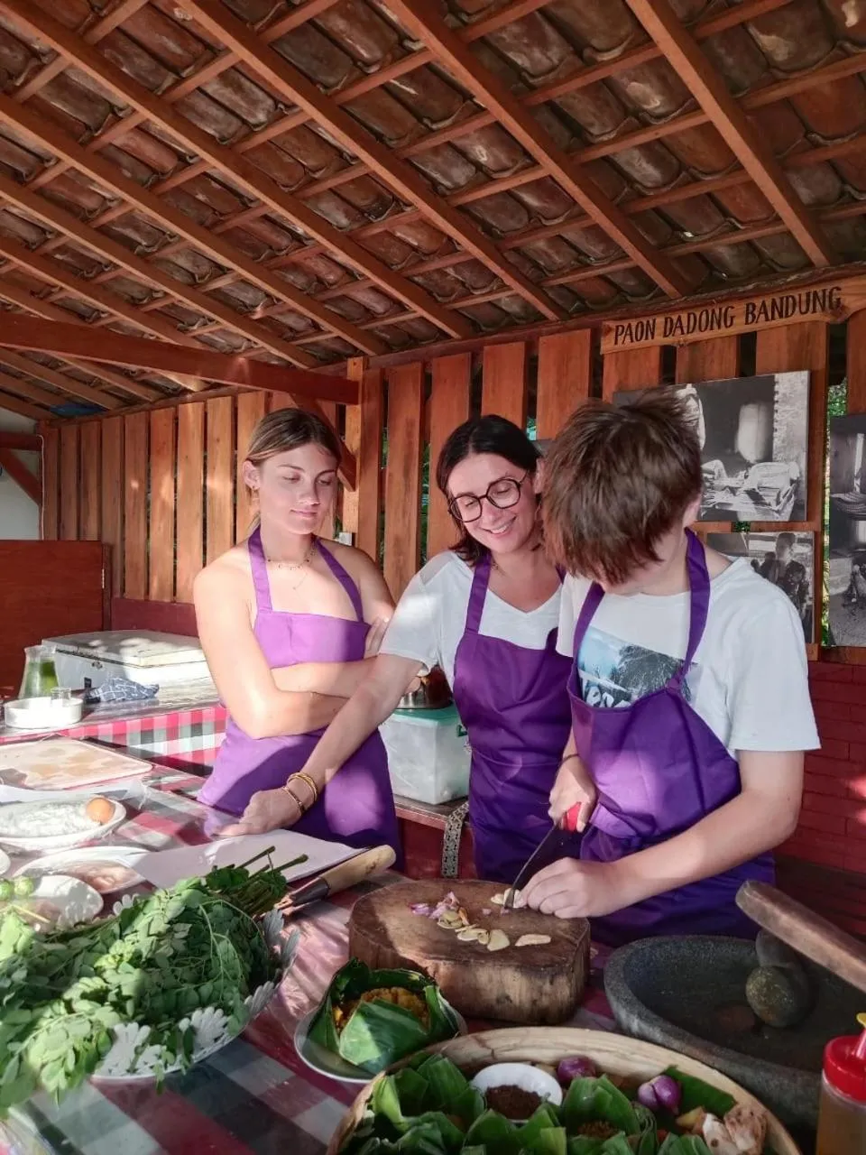 People in VILLA IPSA