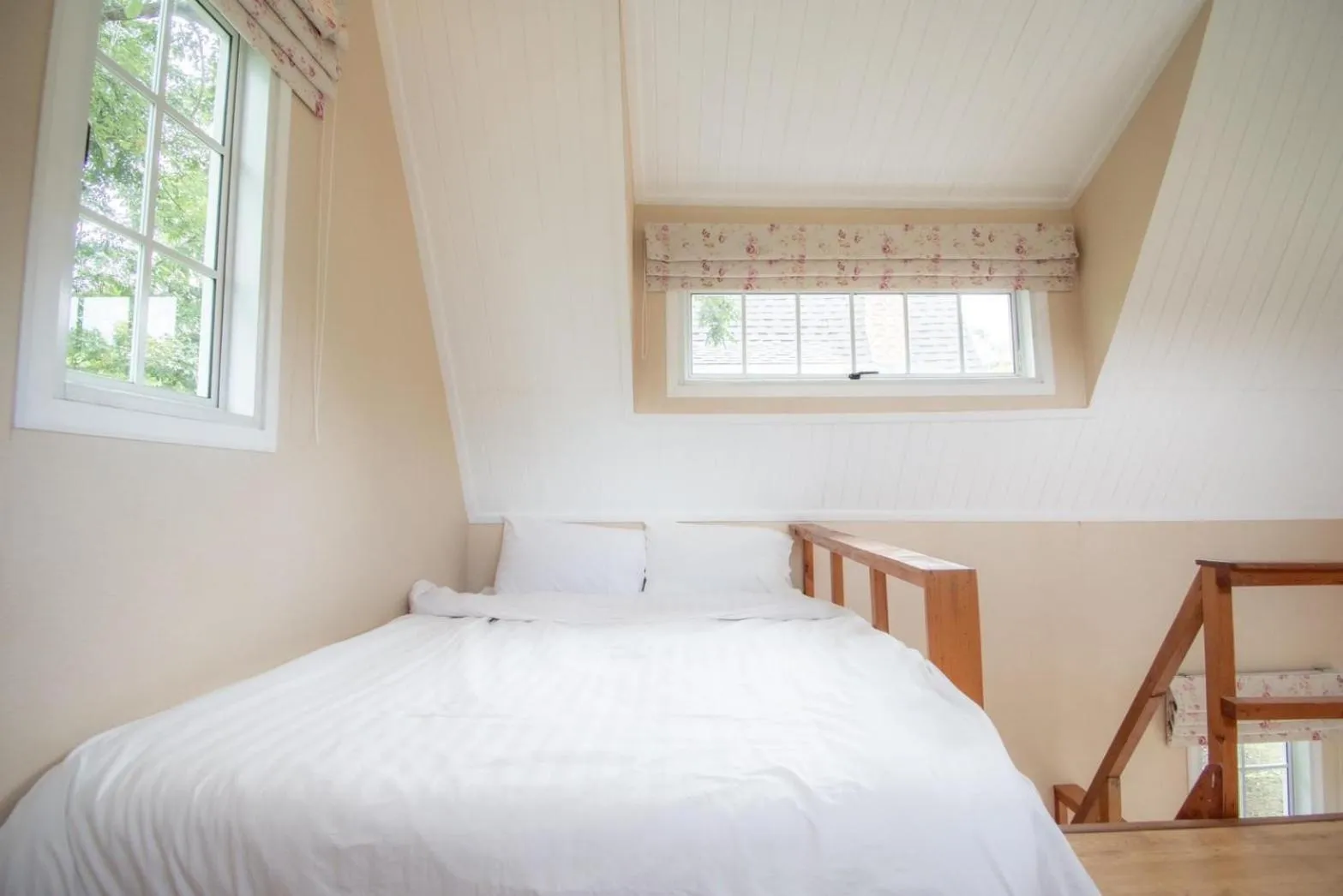 Bed in The Open Hills